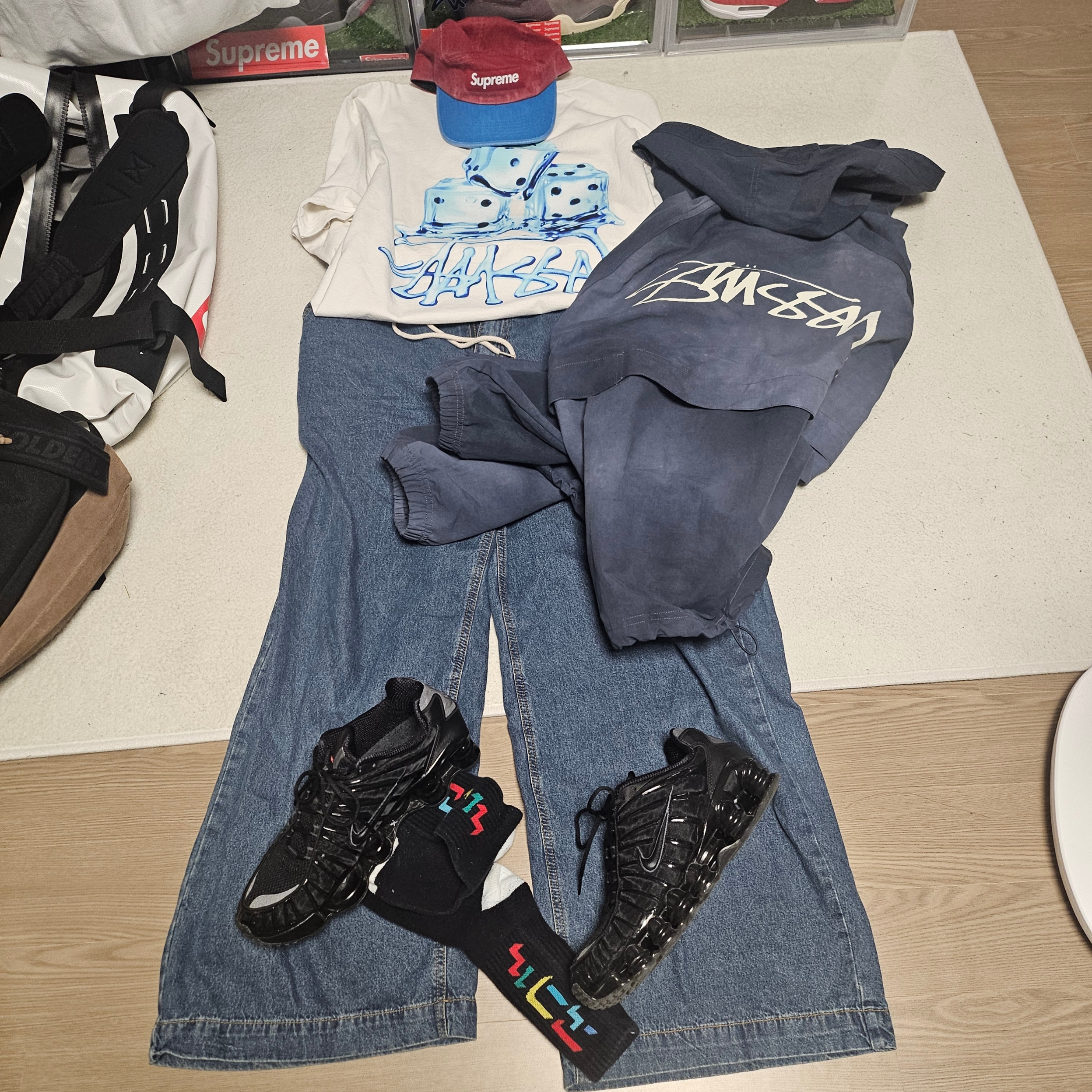 Supreme Pigment 2-Tone Camp Cap Red - 24SS, Stussy Melted T-Shirt White 착용 스타일
