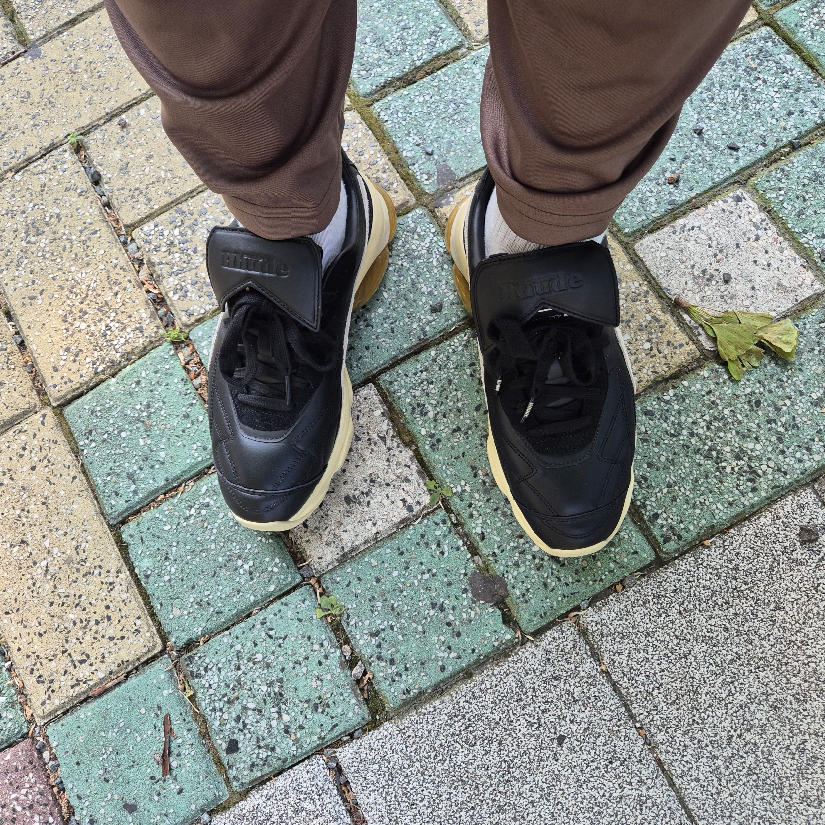 Puma x Rhude Cell King Black Oatmeal 착용 스타일