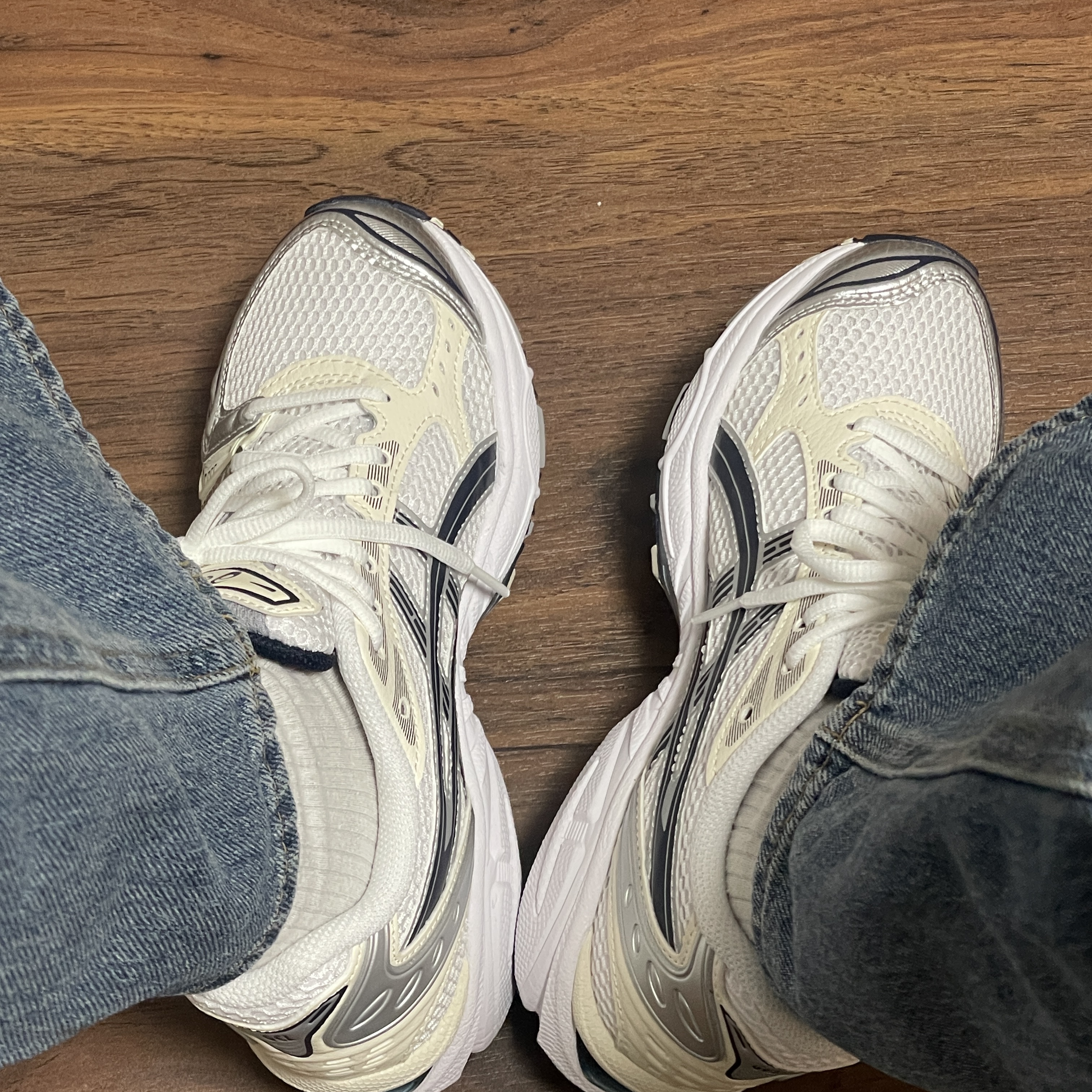 (W) Asics Gel-Kayano 14 White Midnight 착용 스타일 - 4