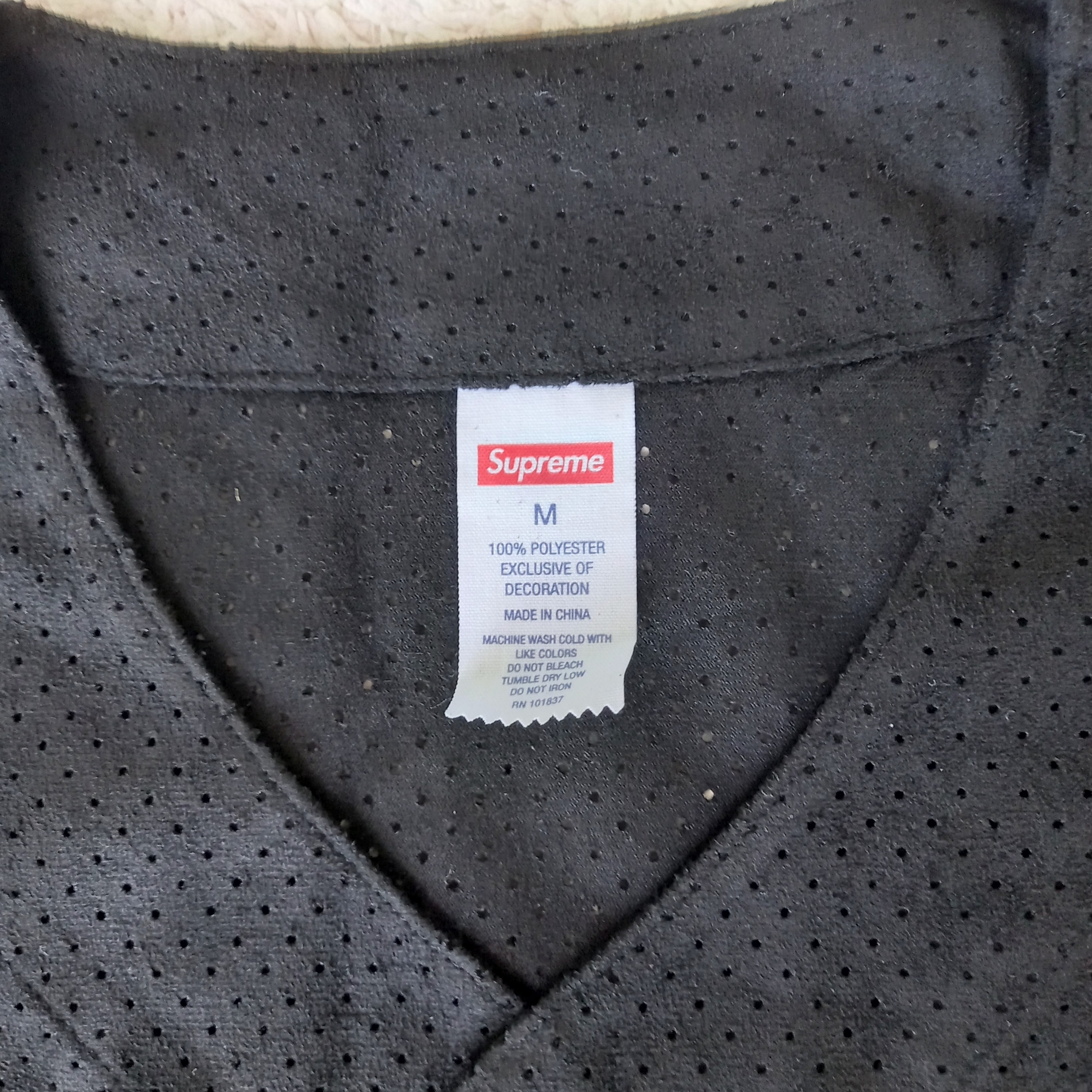Supreme Ultrasuede Mesh Baseball Jersey Black - 24SS 착용 스타일 - 3