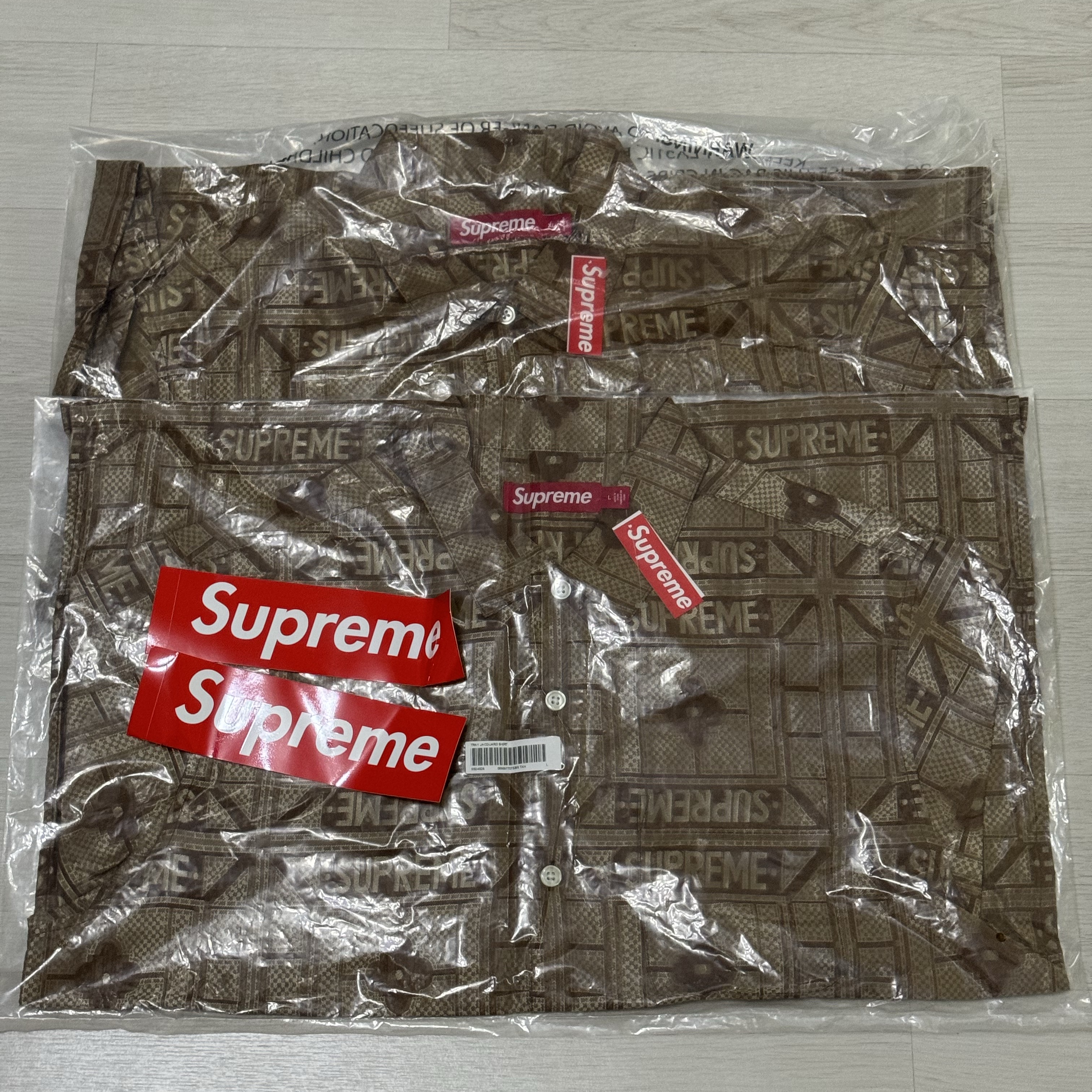 Supreme Tray Jacquard S/S Shirt Tan - 24SS 착용 스타일 - 1