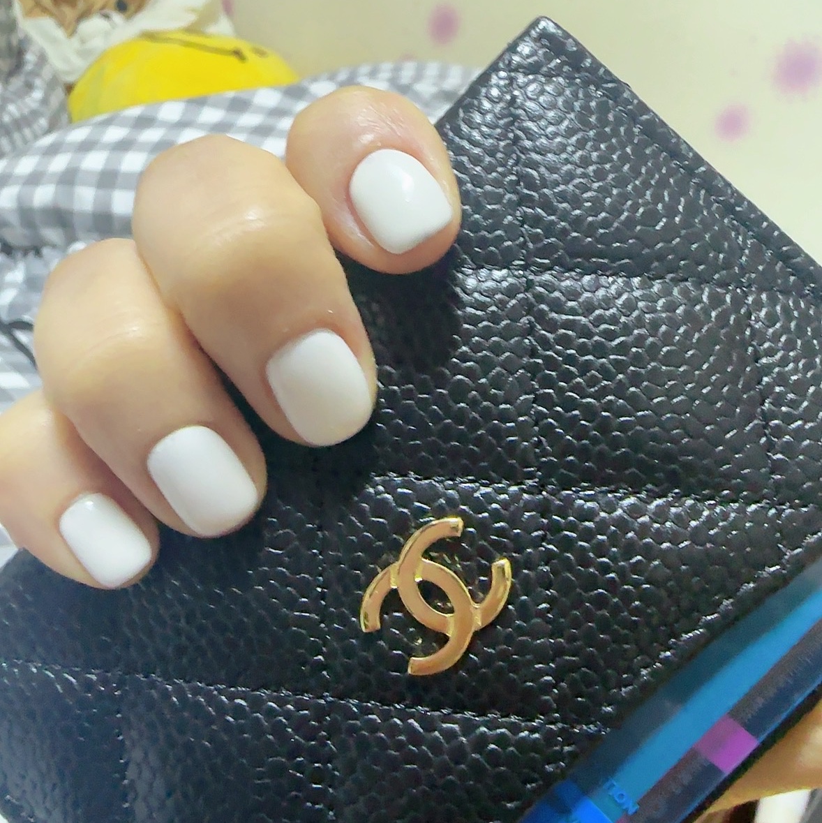 Chanel Classic Card Holder Grained Calfskin & Gold Black 착용 스타일