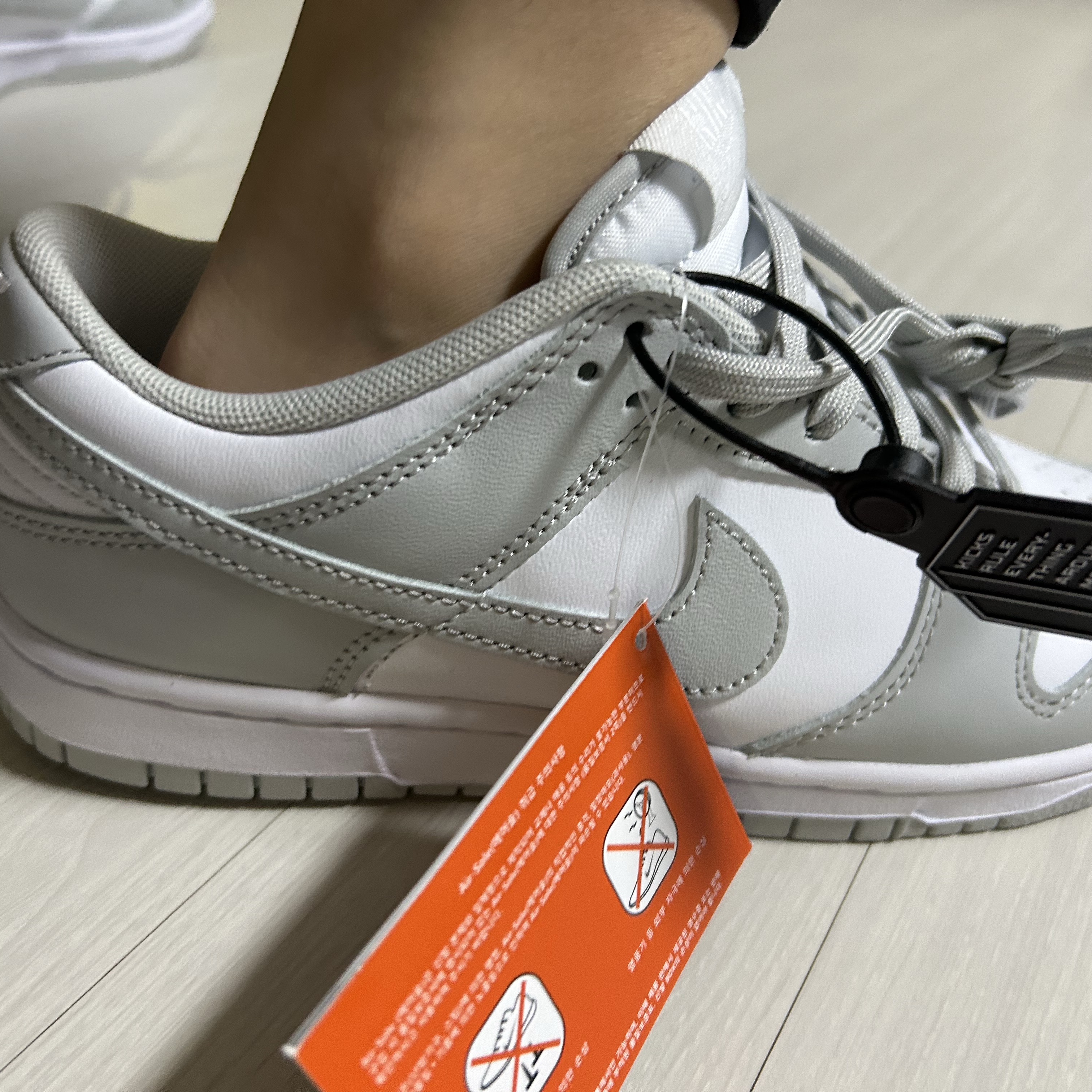 Nike Dunk Low Retro Grey Fog 착용 스타일 - 2