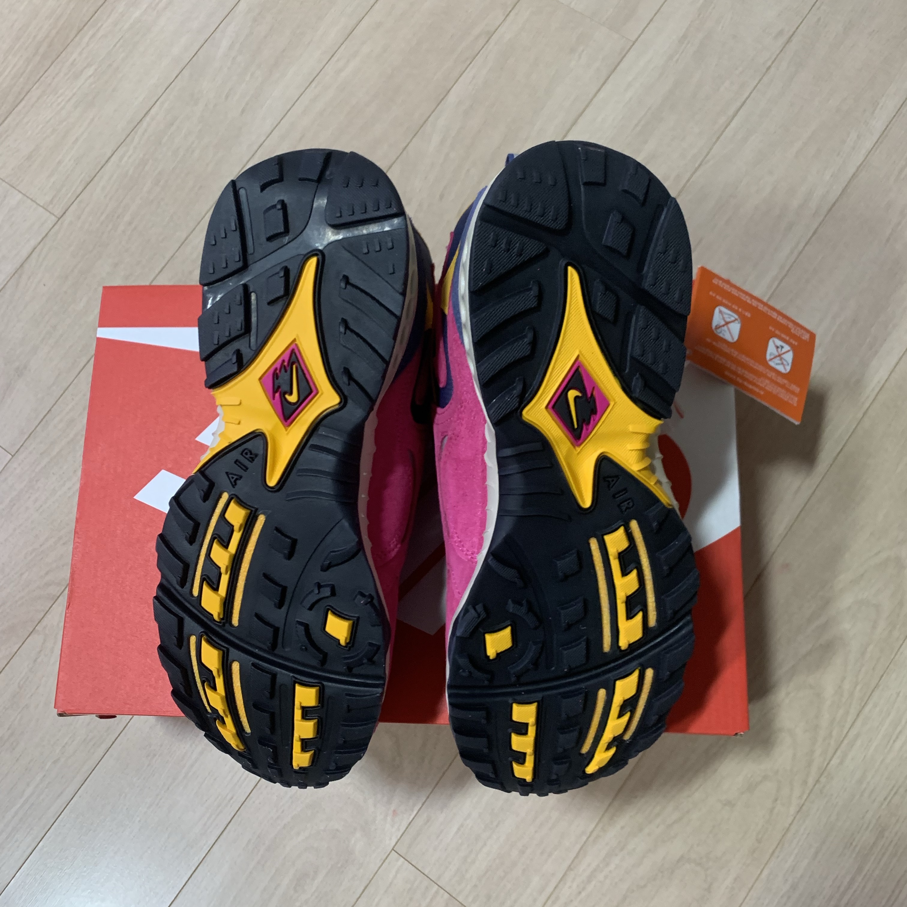 Nike Air Terra Humara SP Alchemy Pink and Diffused Blue 착용 스타일 - 5
