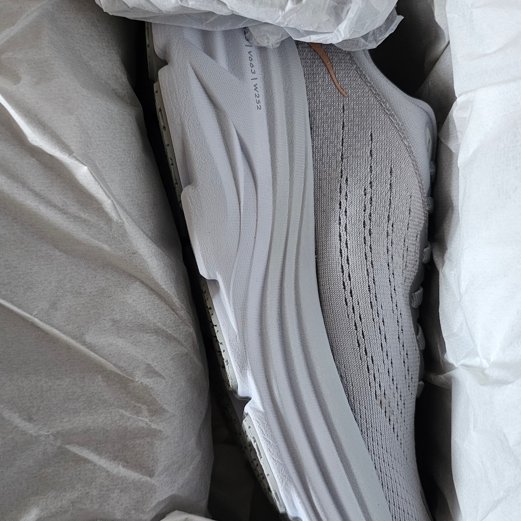 (W) Hoka Bondi 8 Harbor Mist - Wide 착용 스타일