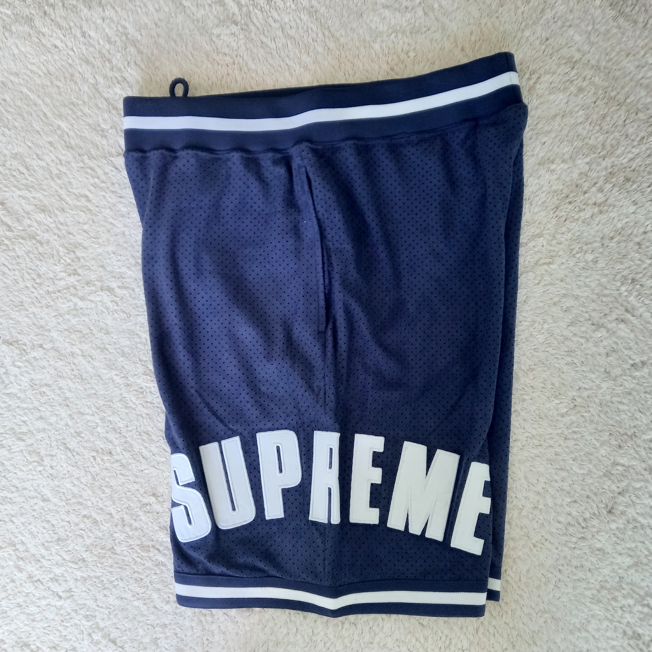 Supreme Ultrasuede Mesh Short Navy - 24SS 착용 스타일 - 2