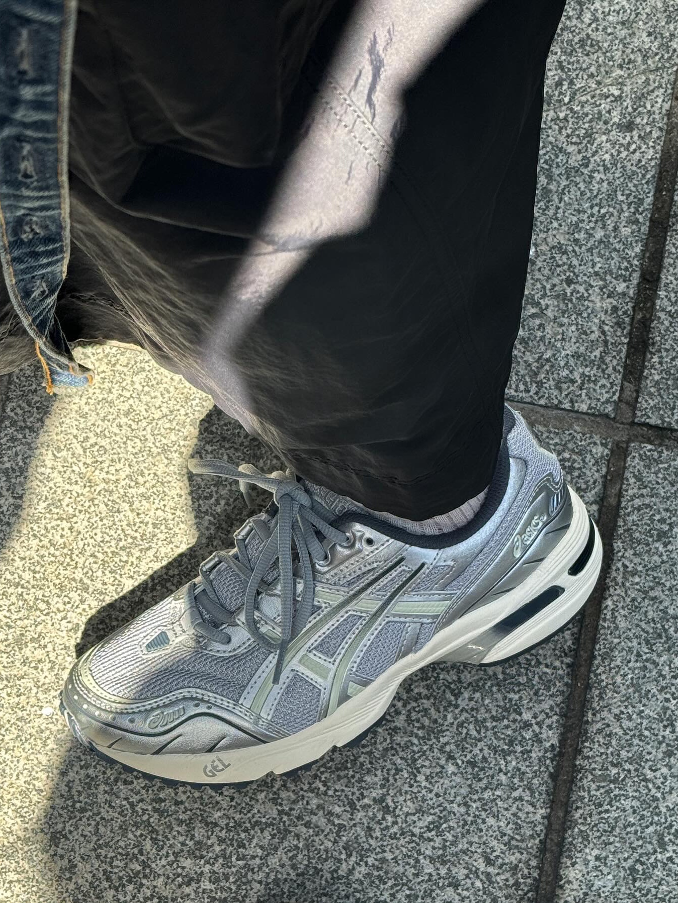 Asics Gel-1090 Piedmont Grey, Kapital 13 oz. Denim 2way Gemstone Apron Indigo (Processing) 착용 스타일 - 2