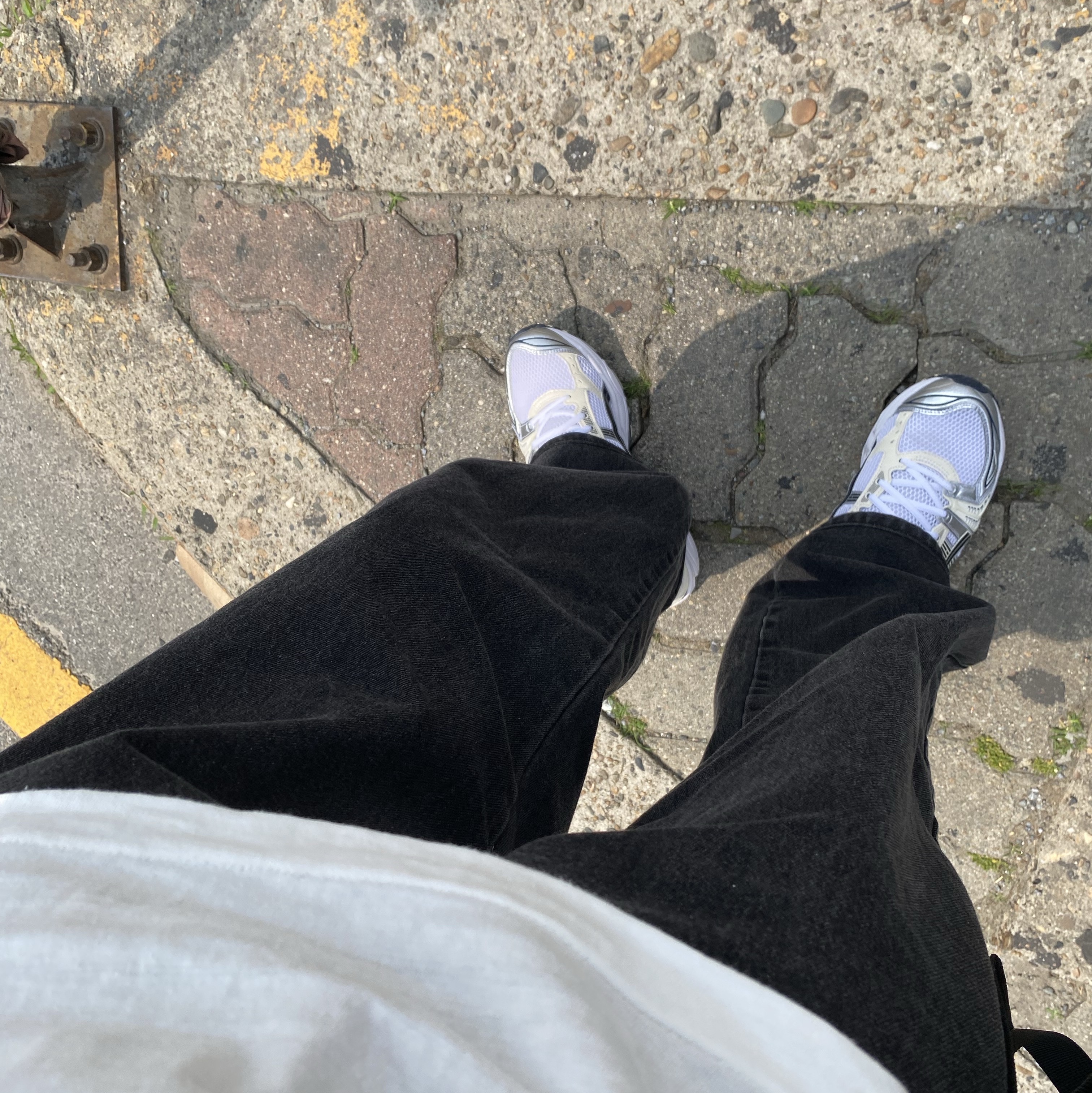 (W) Asics Gel-Kayano 14 White Midnight, Human Made Graphic T-Shirt #01 White 착용 스타일