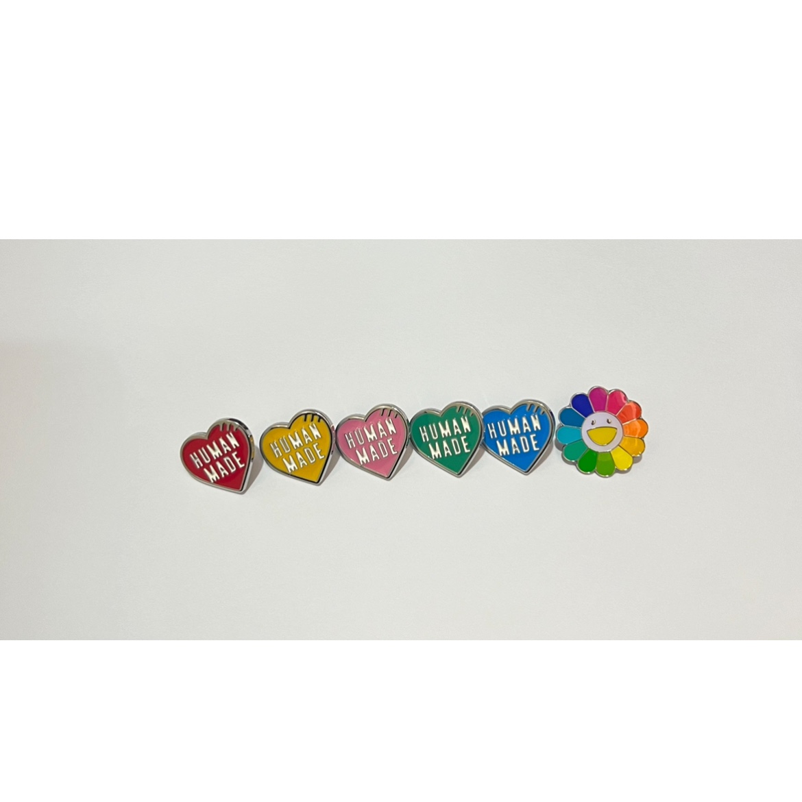 Human Made Heart Pin Blue, Human Made Heart Pin Red 착용 스타일