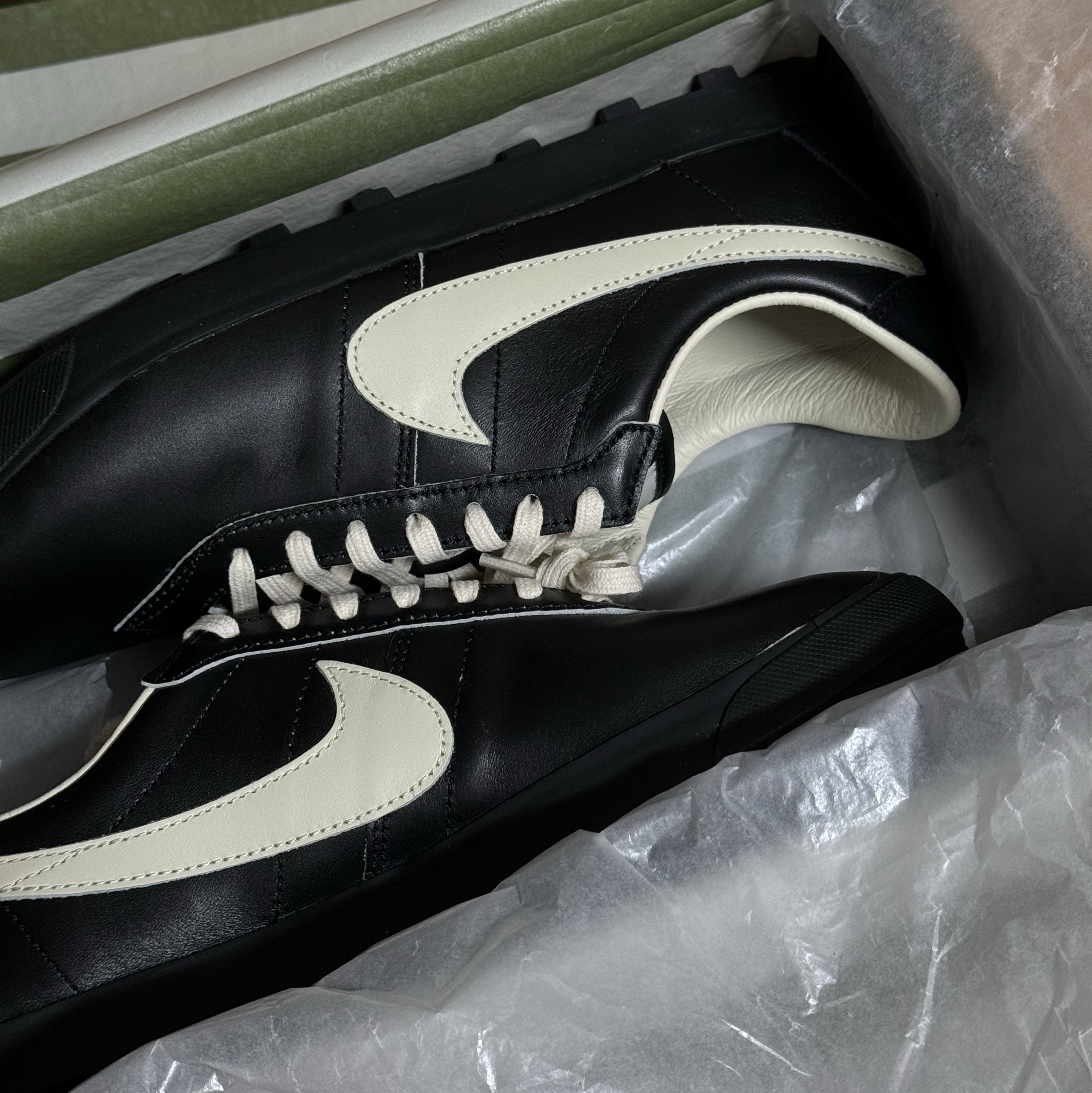 Nike x Bode Astrograbber SP Black and Coconut Milk 착용 스타일