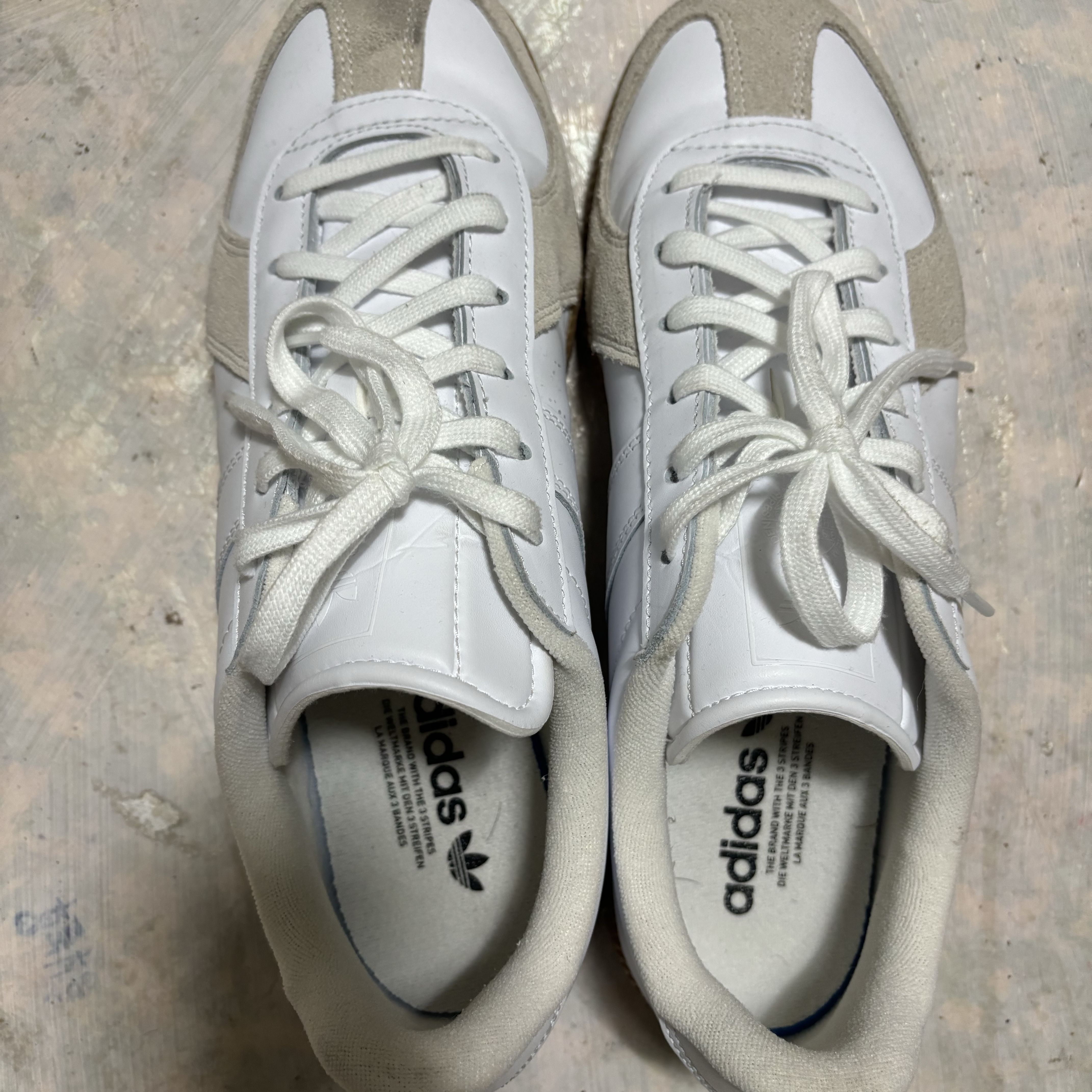 Adidas BW Army White 착용 스타일