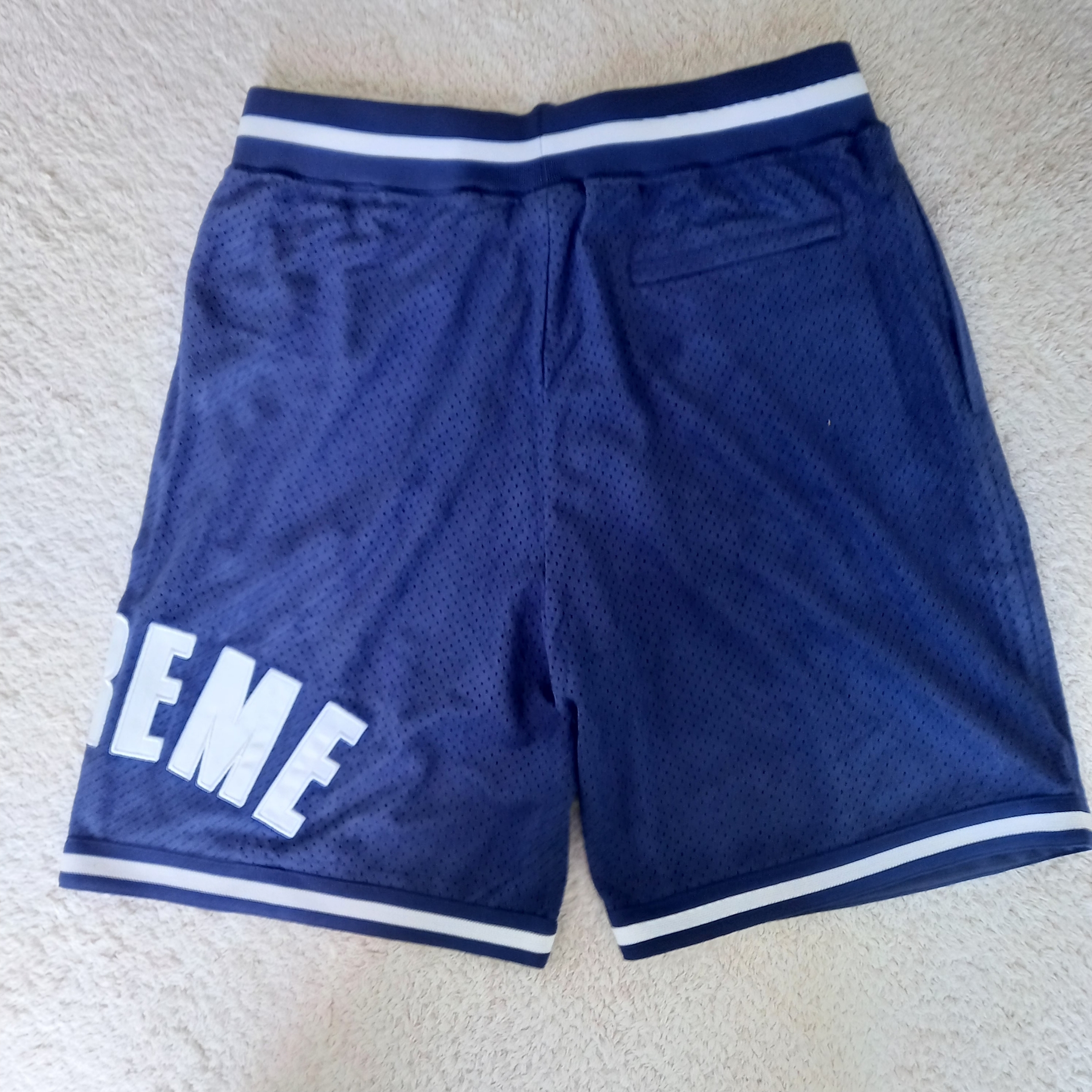 Supreme Ultrasuede Mesh Short Navy - 24SS 착용 스타일 - 3