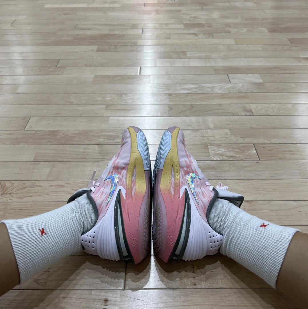Nike Air Zoom GT Cut 2 Pearl Pink 착용 스타일 - 2