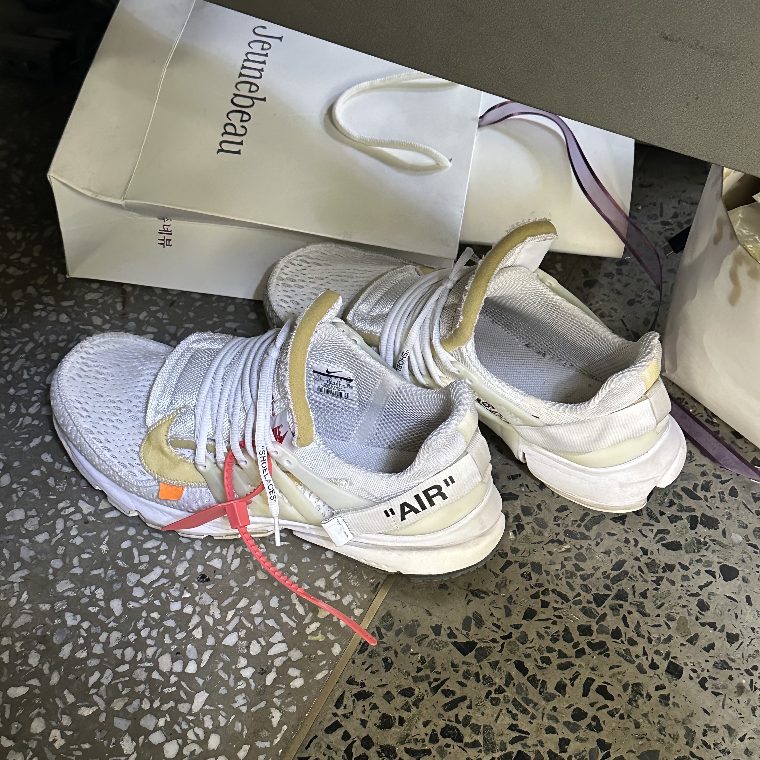 Nike x Off-White Air Presto White 착용 스타일