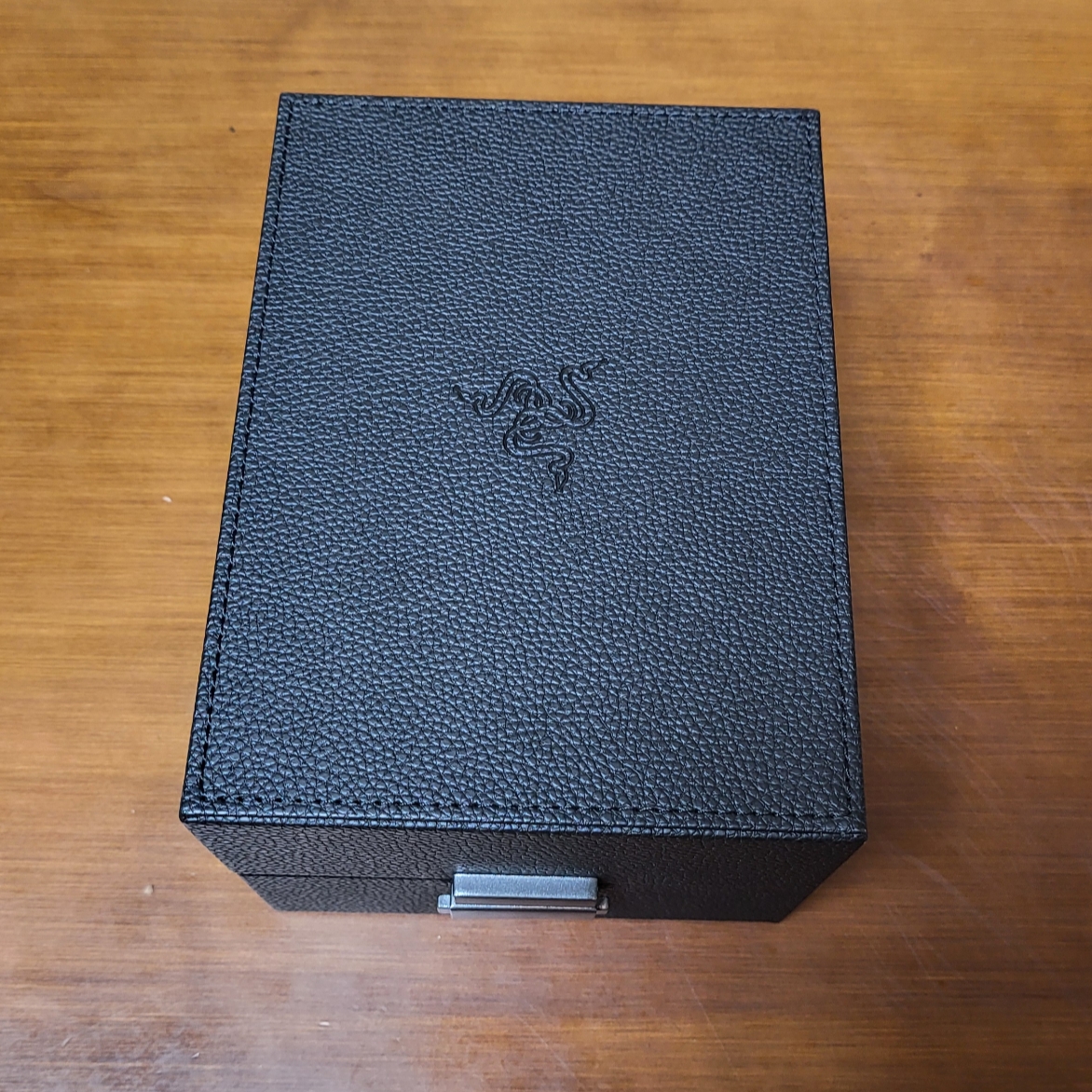 Razer Viper Mini Signature Edition Black (Korean Ver.) 착용 스타일 - 2