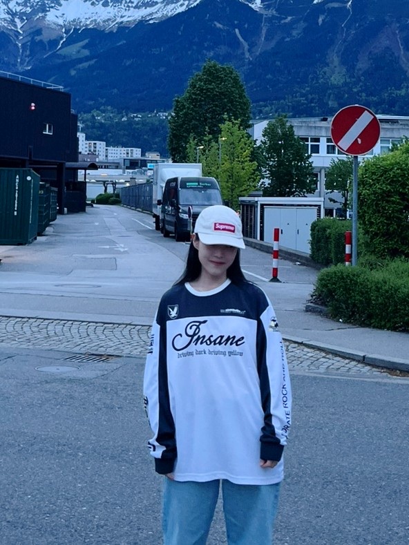 Supreme Washed Chino Twill Camp Cap Natural - 24SS 착용 스타일 - 2