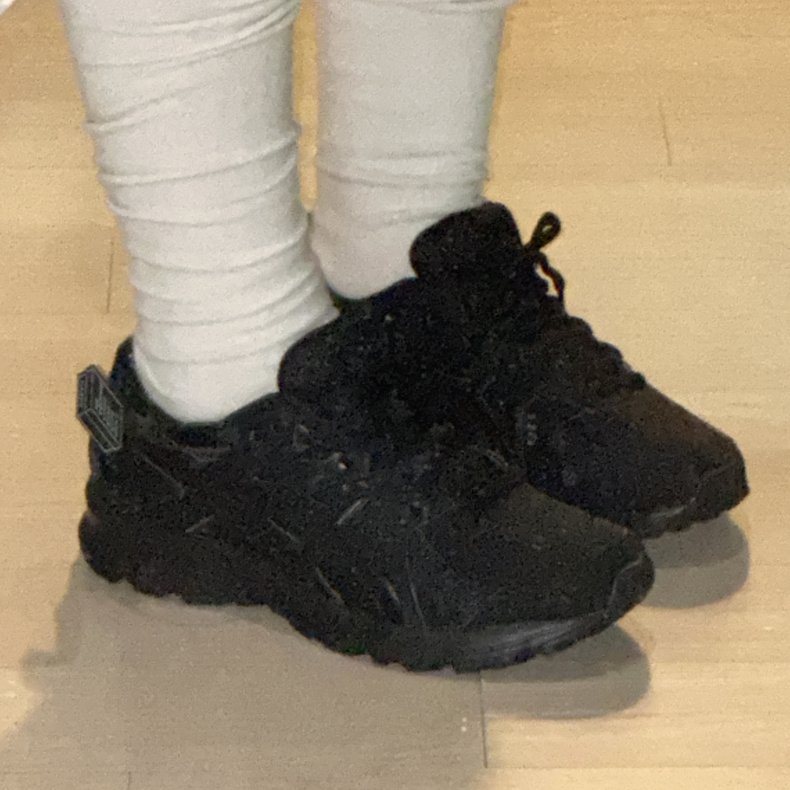 Asics Jog 100 2 Black 착용 스타일 - 2