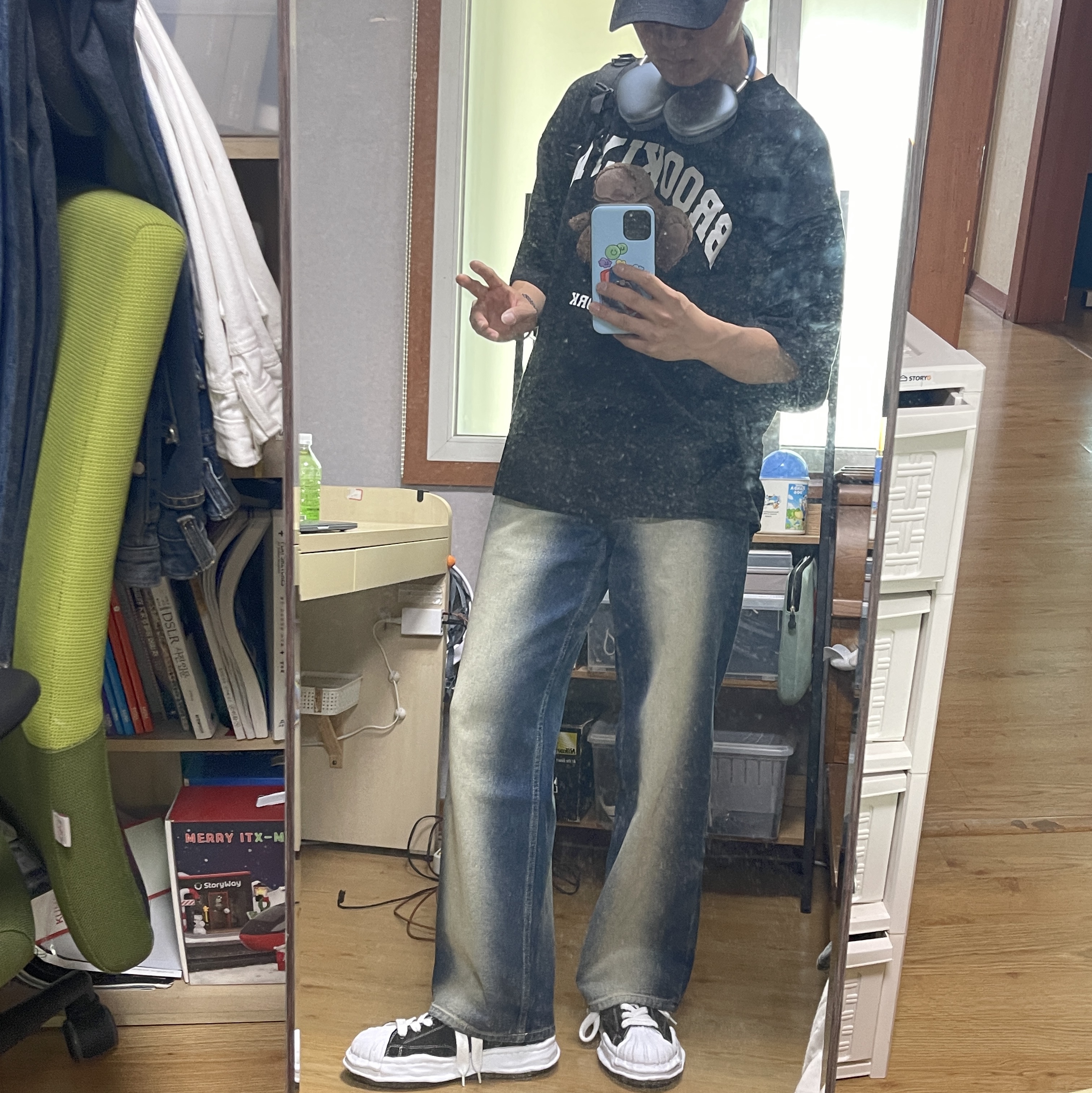 Maison Mihara Yasuhiro Blakey OG Sole Canvas Low-top Sneakers Black White 착용 스타일