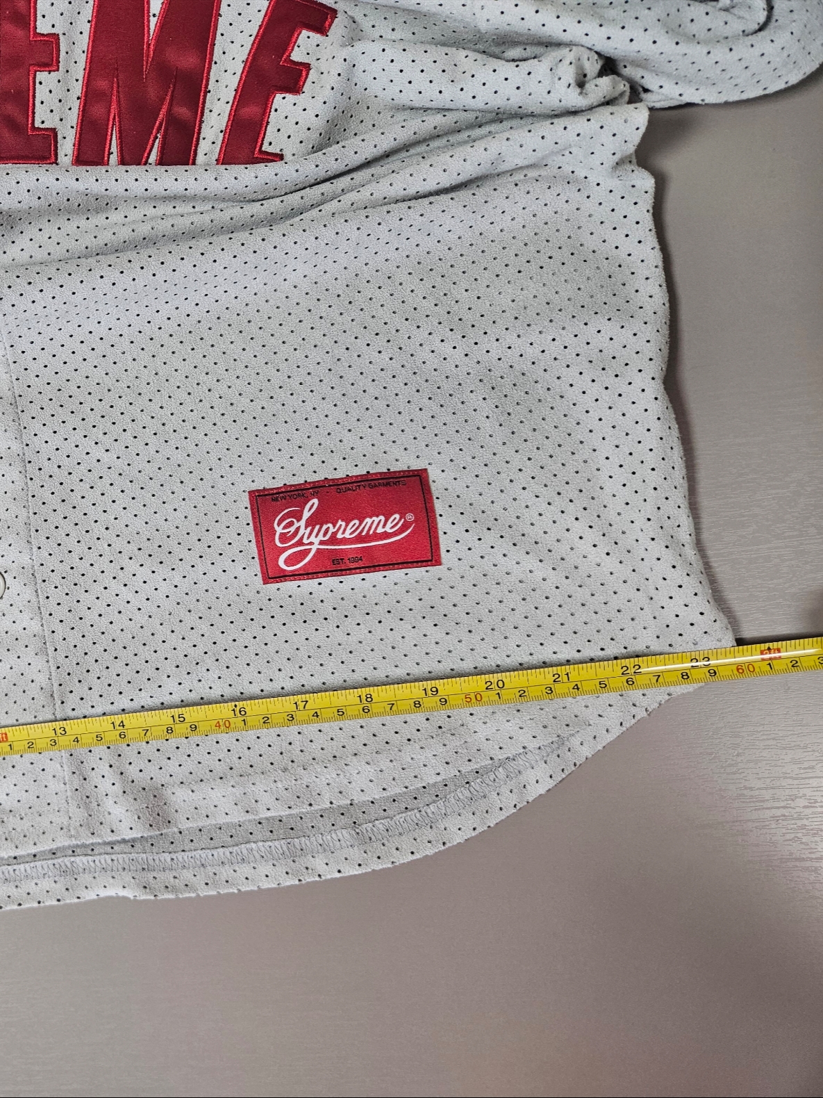 Supreme Ultrasuede Mesh Baseball Jersey Grey - 24SS, Supreme Ultrasuede Mesh Short Grey - 24SS 착용 스타일 - 9