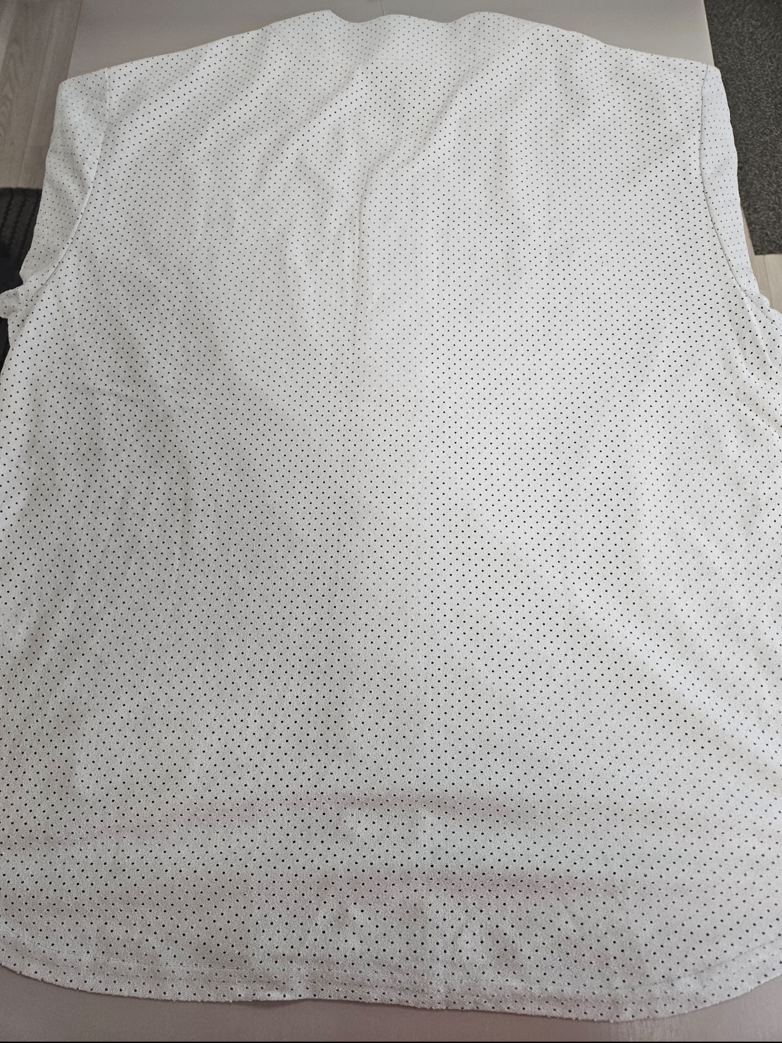 Supreme Ultrasuede Mesh Baseball Jersey Grey - 24SS, Supreme Ultrasuede Mesh Short Grey - 24SS 착용 스타일 - 3