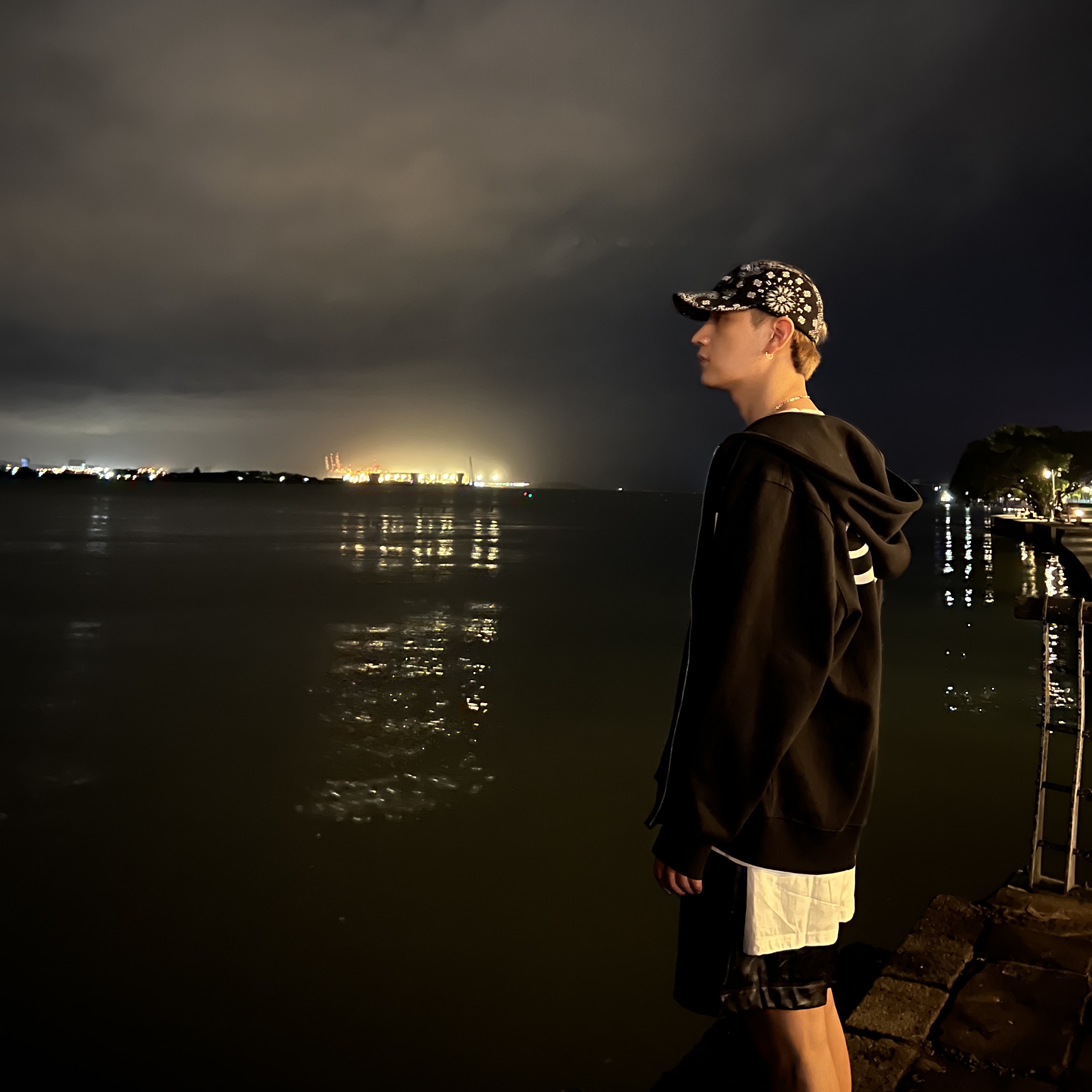Supreme Bandana Camp Cap Black - 21SS, Stussy Built Tough T-Shirt Pigment Dyed Natural 착용 스타일