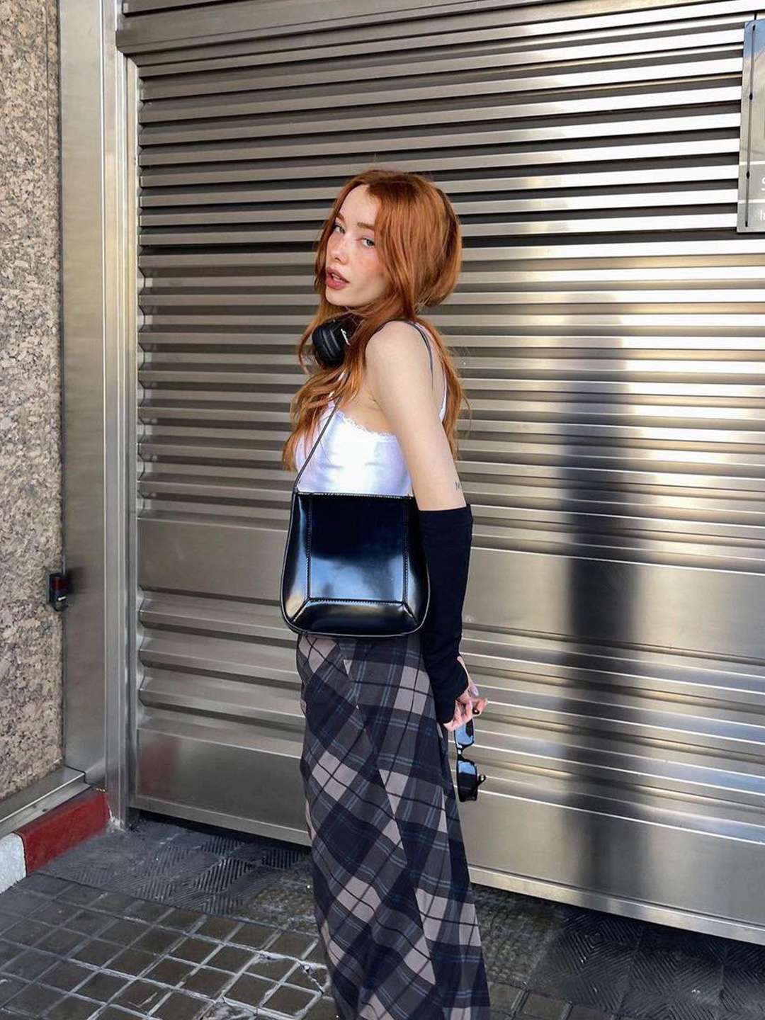 Aviemuah Relaxed Check Shirt Pink, (W) Burberry Check Cotton Silk Blend Jacquard Skirt Birch Brown 착용 스타일 - 5