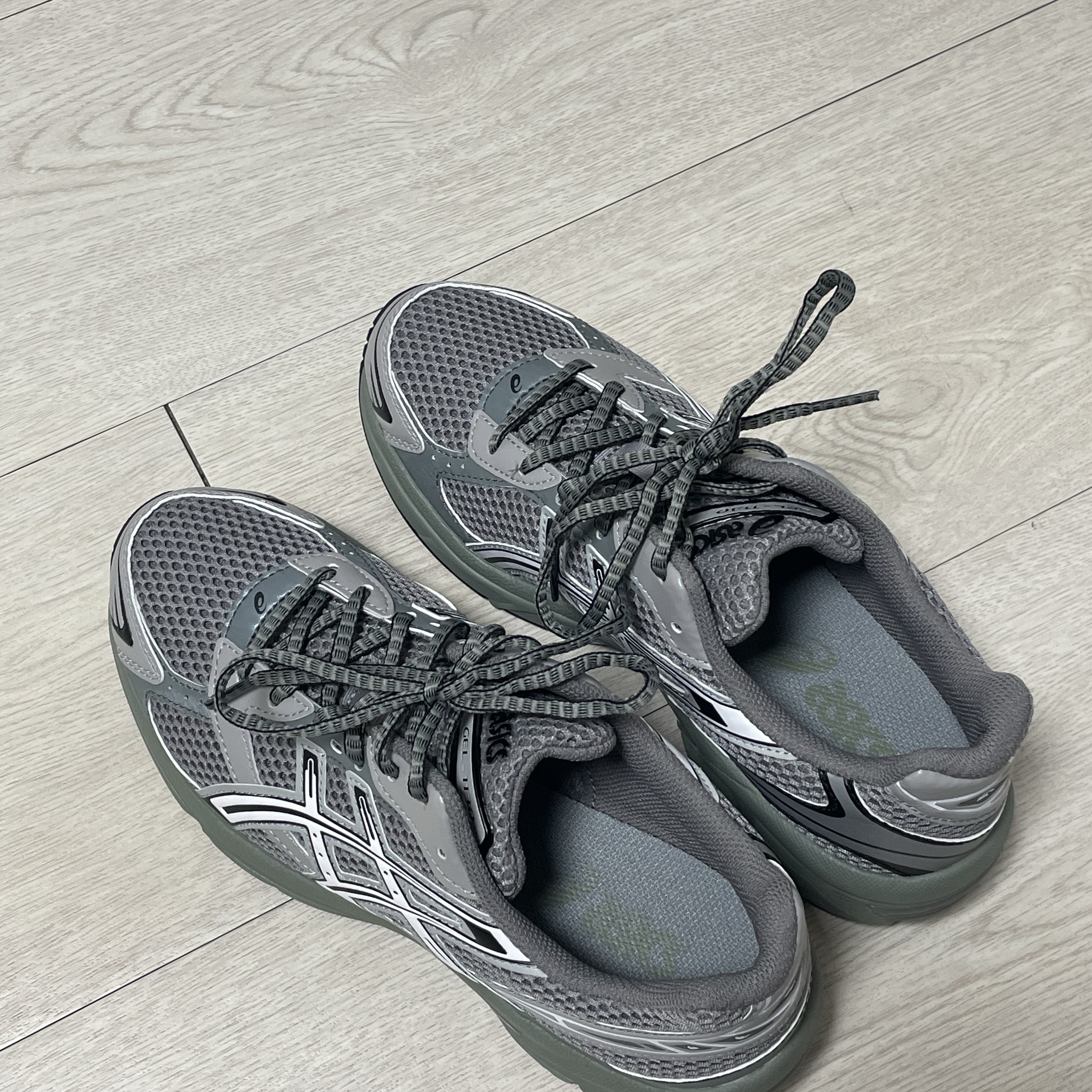 Asics Gel-1130 Wild Dove White - Folder Exclusive 착용 스타일 - 2