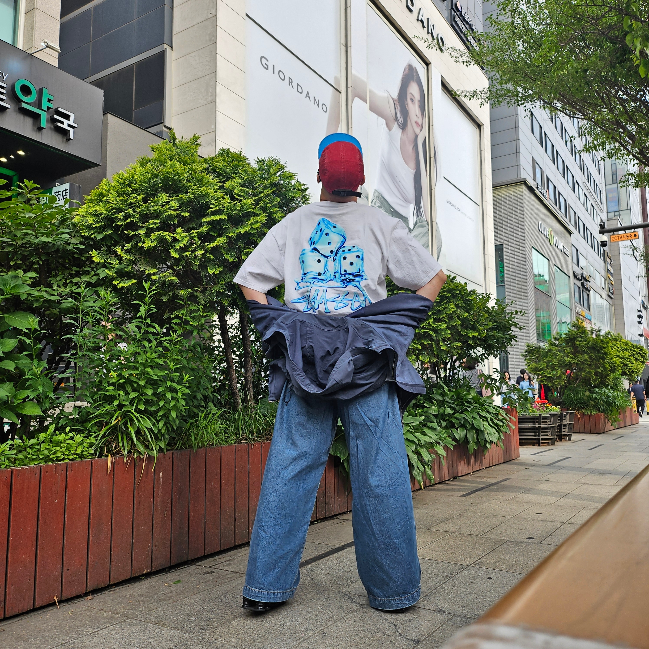 Supreme Pigment 2-Tone Camp Cap Red - 24SS, Stussy Wave Dye Beach Shell Jacket Navy 착용 스타일 - 4