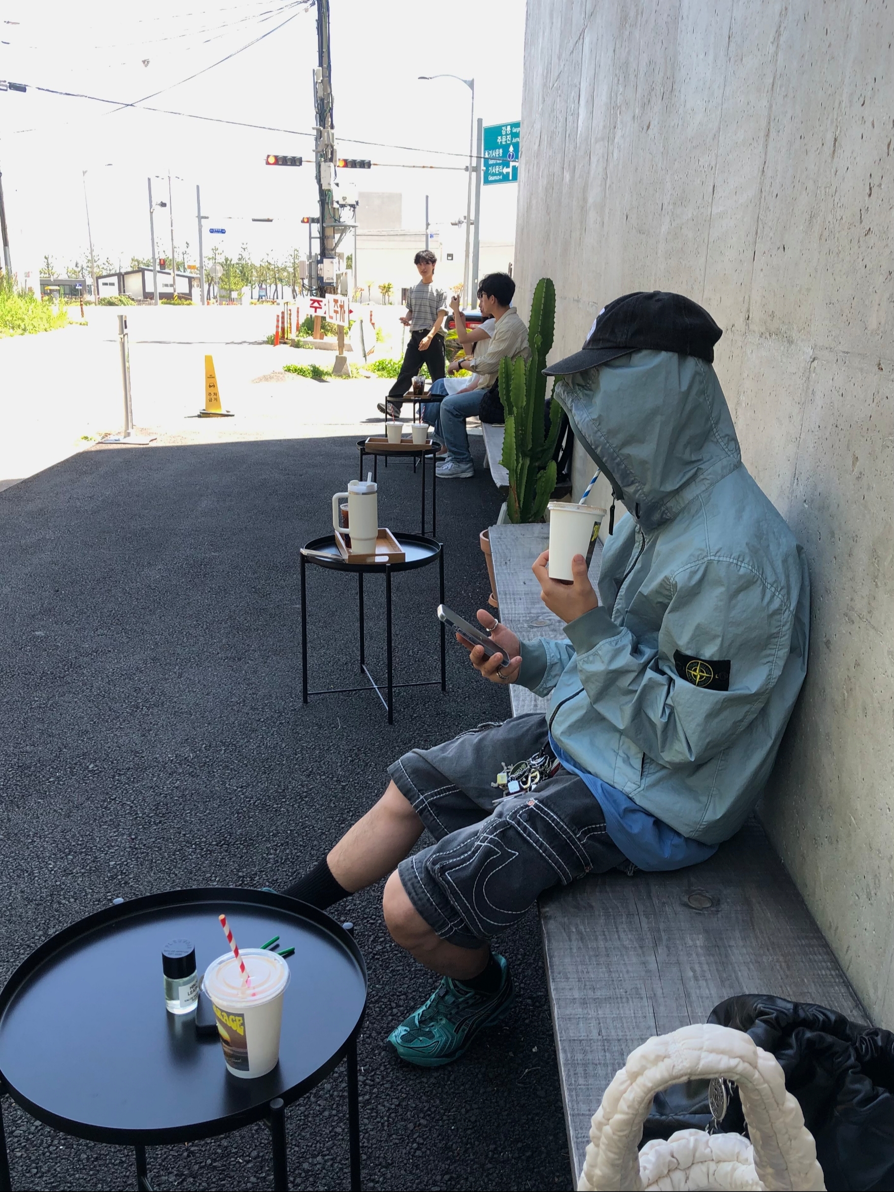 Asics x Unaffected Gel-Kayano 14 Uranus Green, True Religion x Fetch Sweat Separate Cargo Pants Leopard Charcoal 착용 스타일