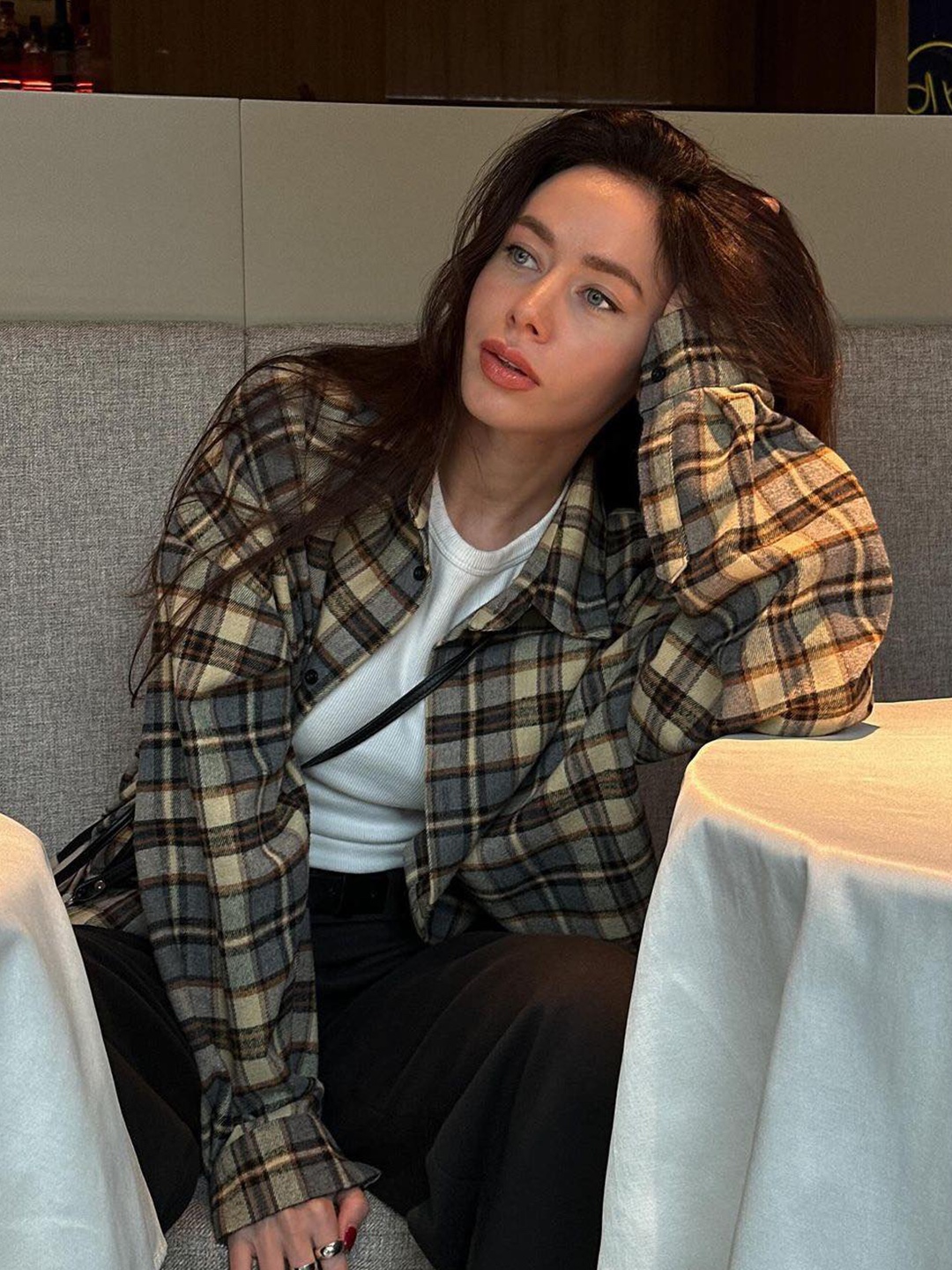 Aviemuah Relaxed Check Shirt Pink, (W) Burberry Check Cotton Silk Blend Jacquard Skirt Birch Brown 착용 스타일 - 2