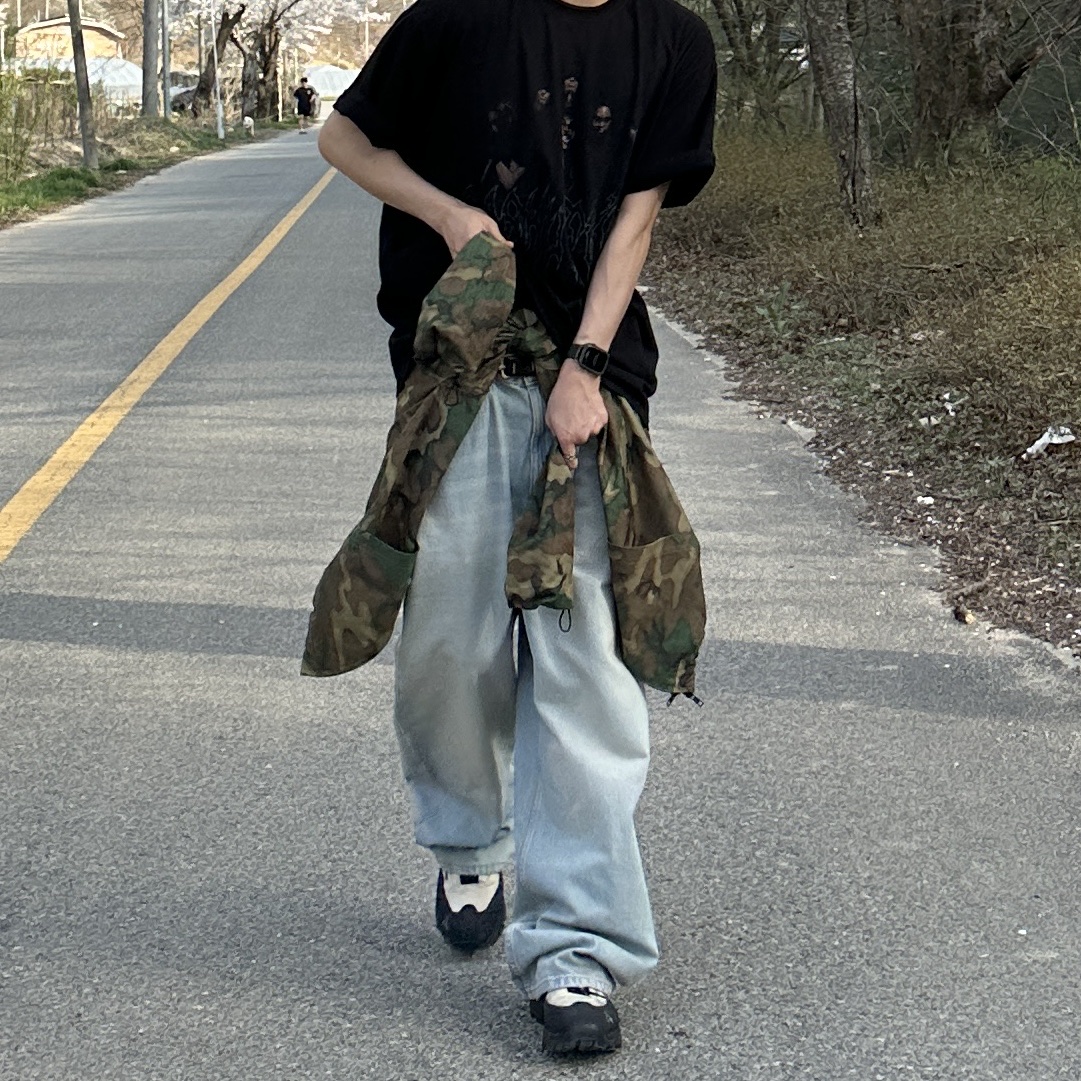 Undermycar Gashutein 6 Six People Graphic T-Shirt Bristol Black - 24SS, Nonnod Zip Jacket Camo 착용 스타일 - 5