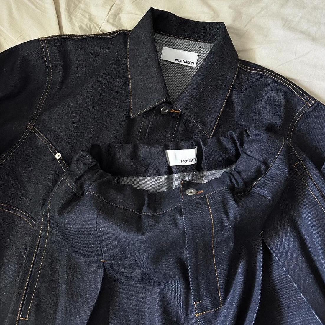 Sage Nation Denim Jiji Jacket Raw Denim, Sage Nation Box Pleat Denim Shorts Raw Denim 착용 스타일