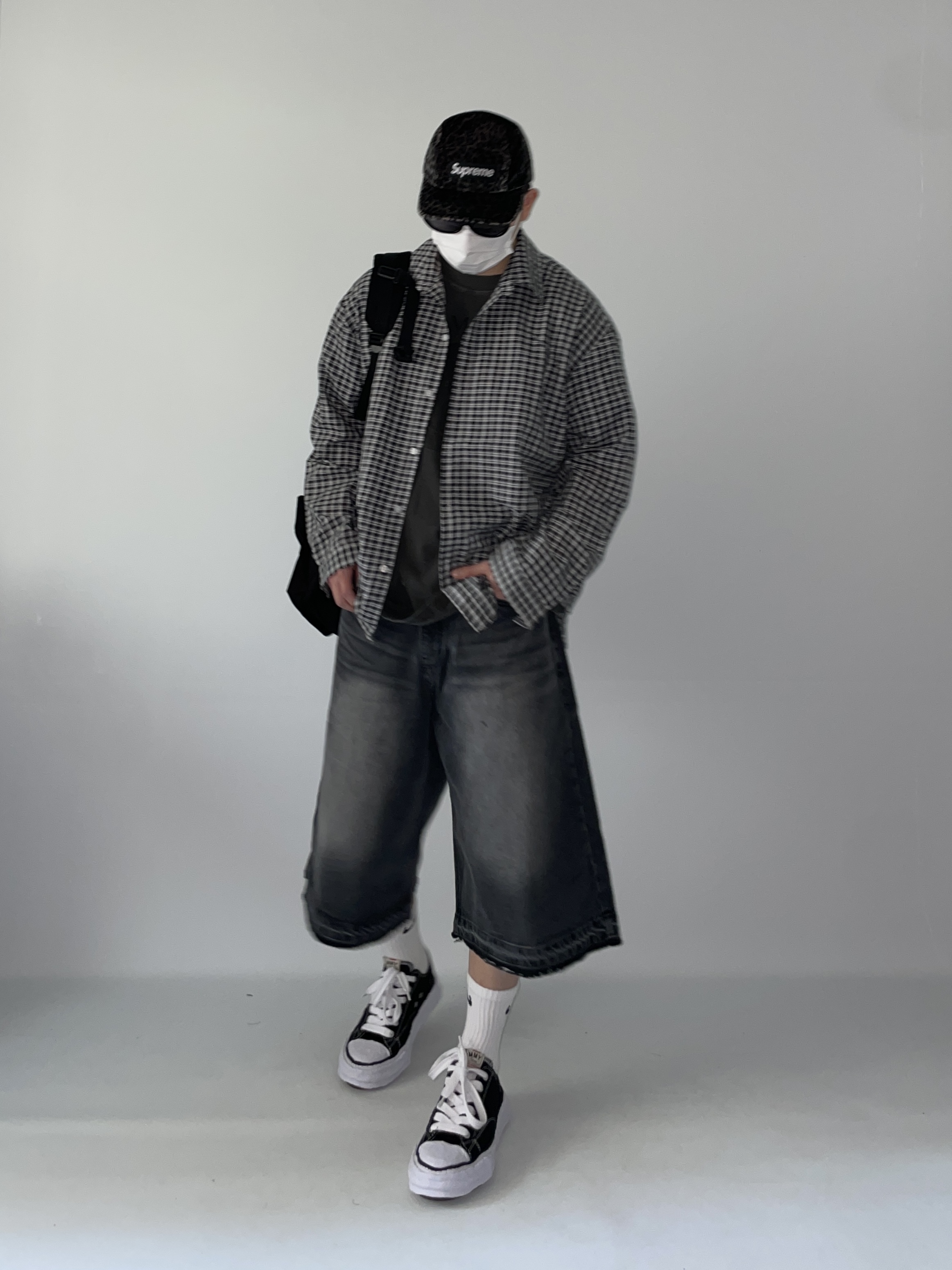 Maison Mihara Yasuhiro Peterson23 OG Sole Canvas Low-top Sneakers Black, Supreme Leopard Velvet Camp Cap Black - 24SS 착용 스타일 - 4