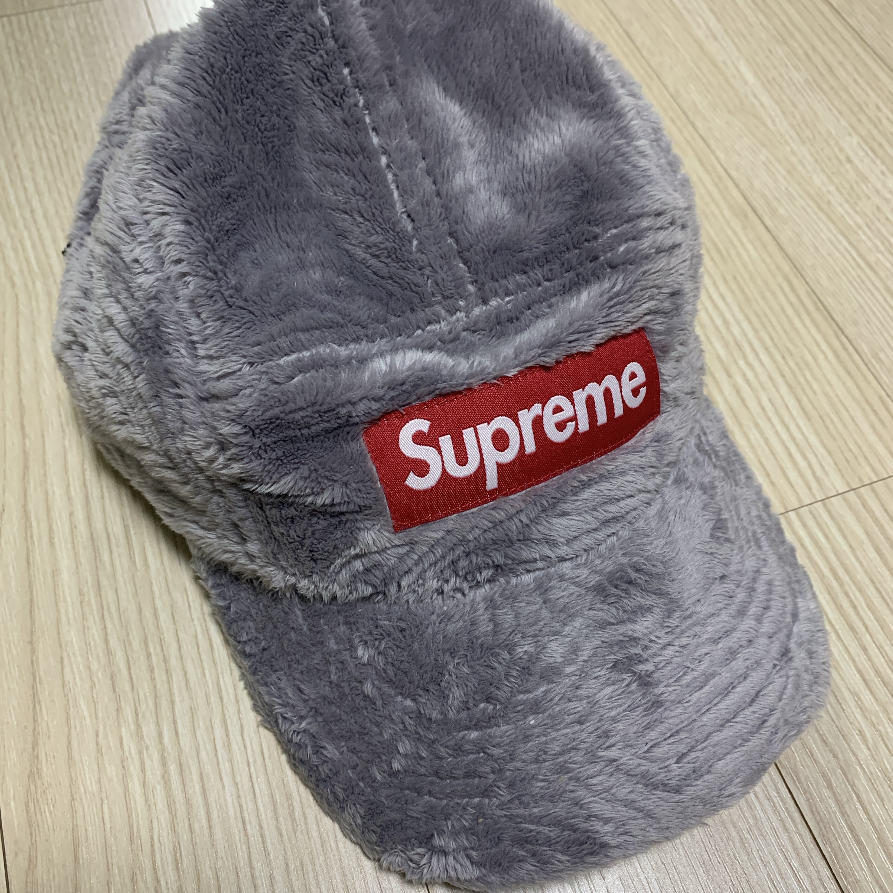 Supreme Swirl Fleece Camp Cap Grey - 22FW 착용 스타일