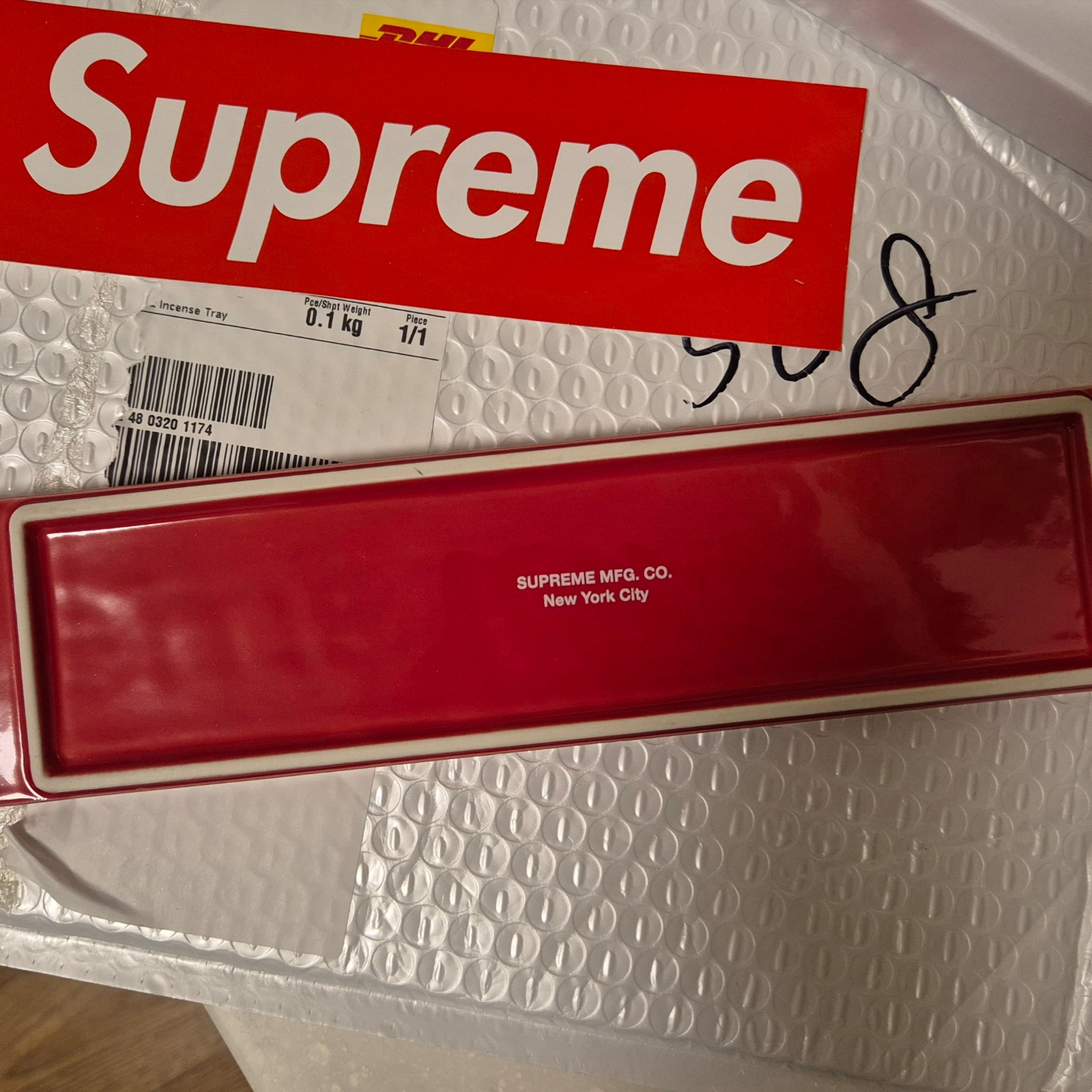 Supreme Kuumba Incense Tray Red - 24SS 착용 스타일 - 2