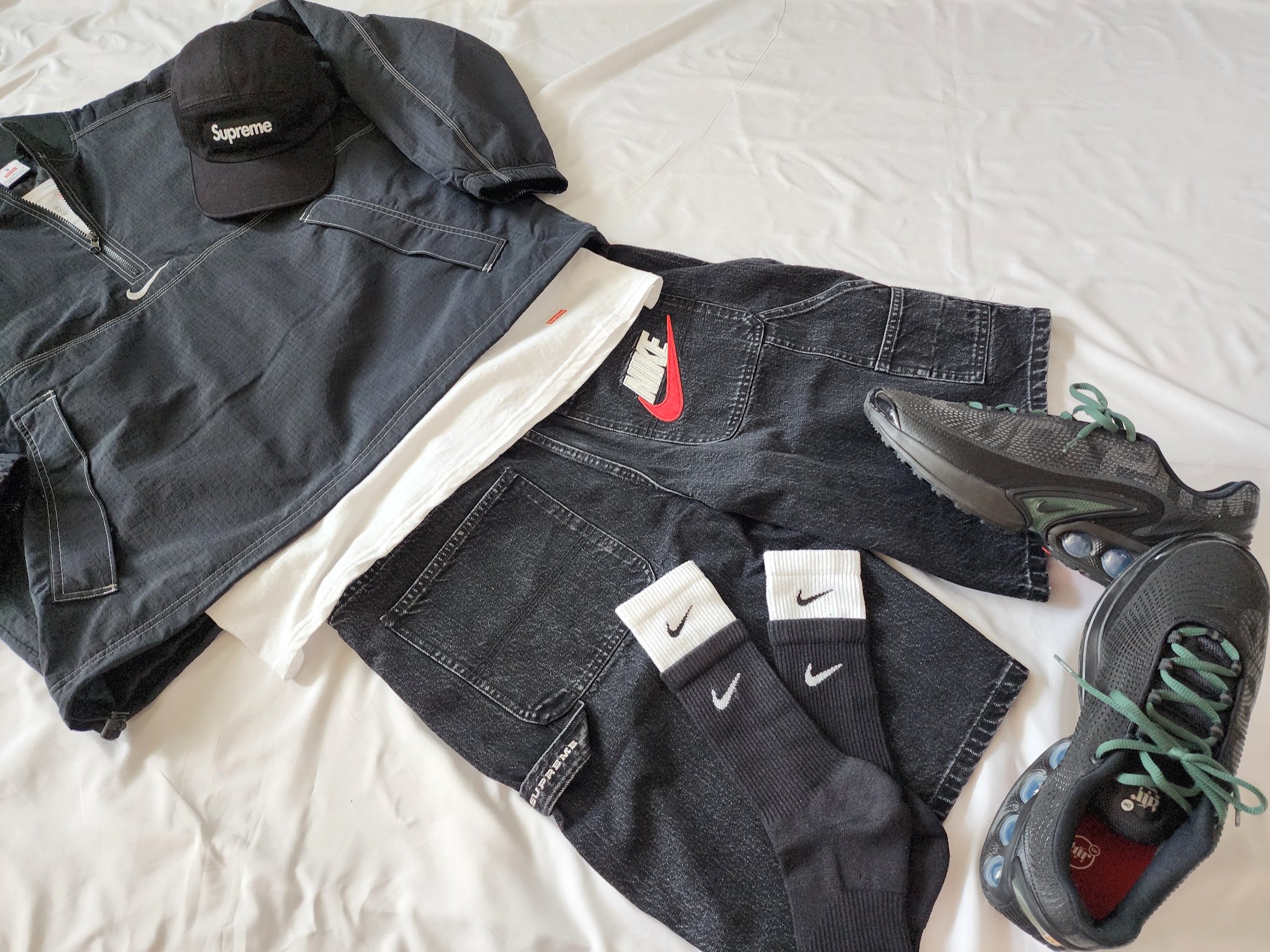 Supreme x Nike Ripstop Pullover Black - 24SS, Supreme x Nike Denim Short Black - 24SS 착용 스타일 - 3
