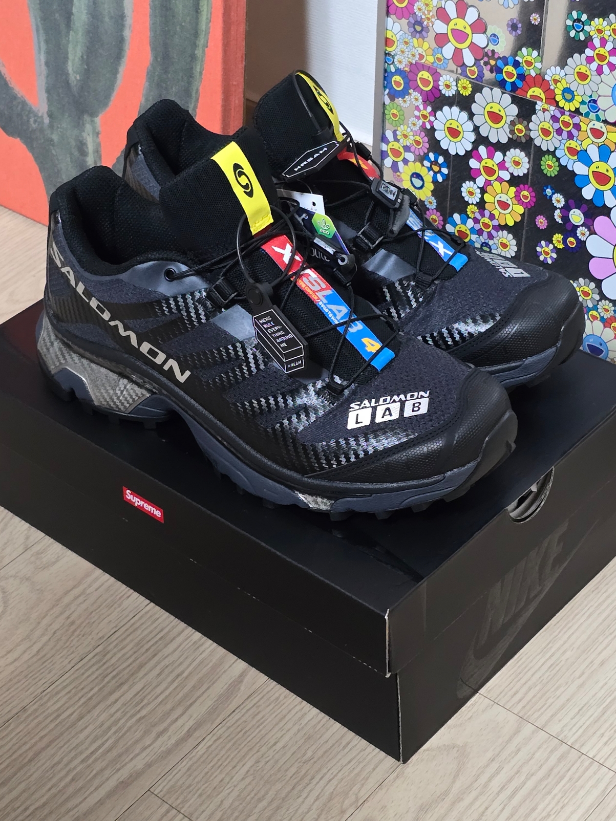 Salomon XT-4 Black Silver Metallic 착용 스타일 - 2