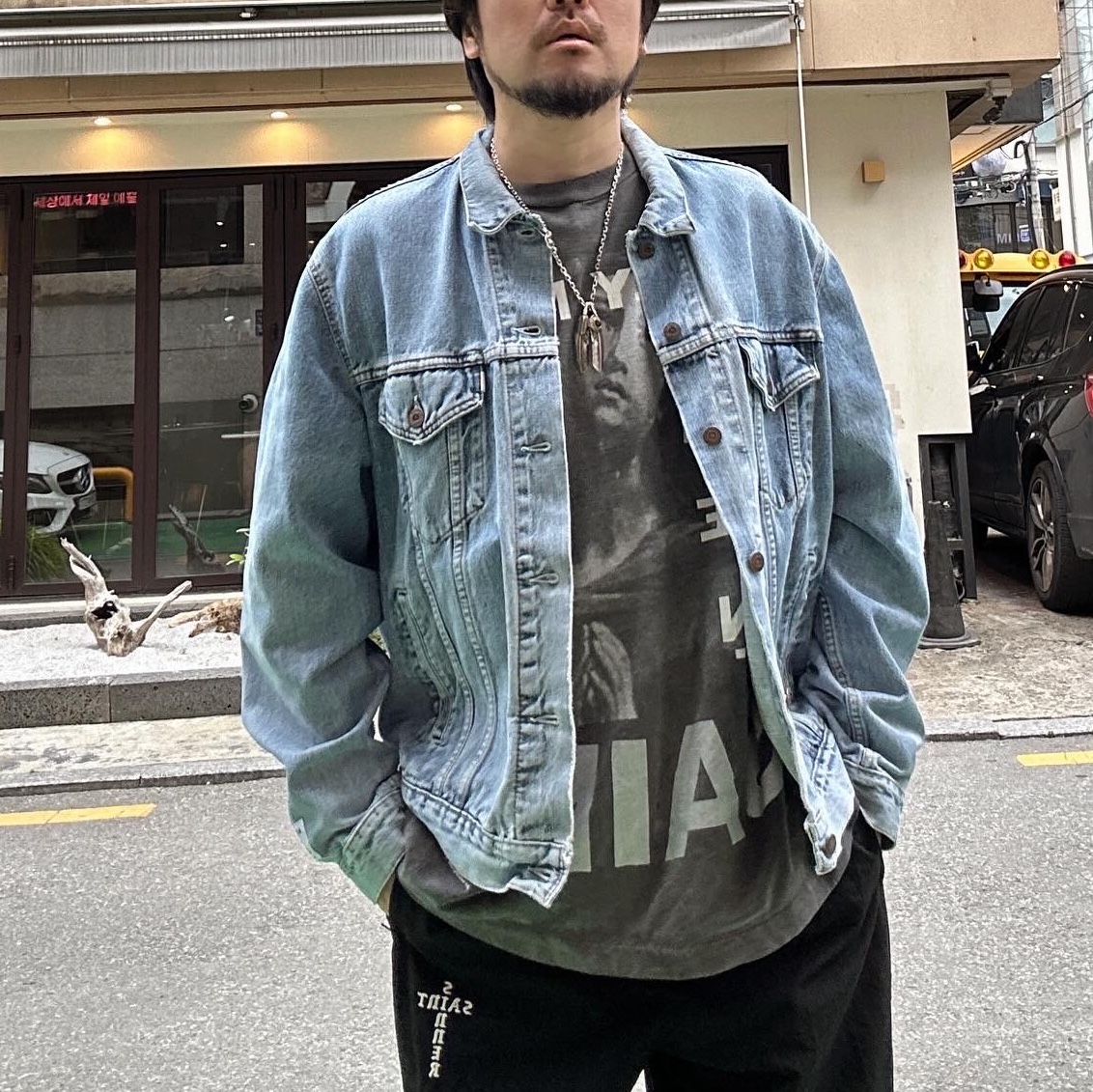 Saint Mxxxxxx Track Pants Side Tape Black - 24SS, Maison Mihara Yasuhiro Baker OG Sole OD Canvas Low-top Sneakers Black 착용 스타일 - 2
