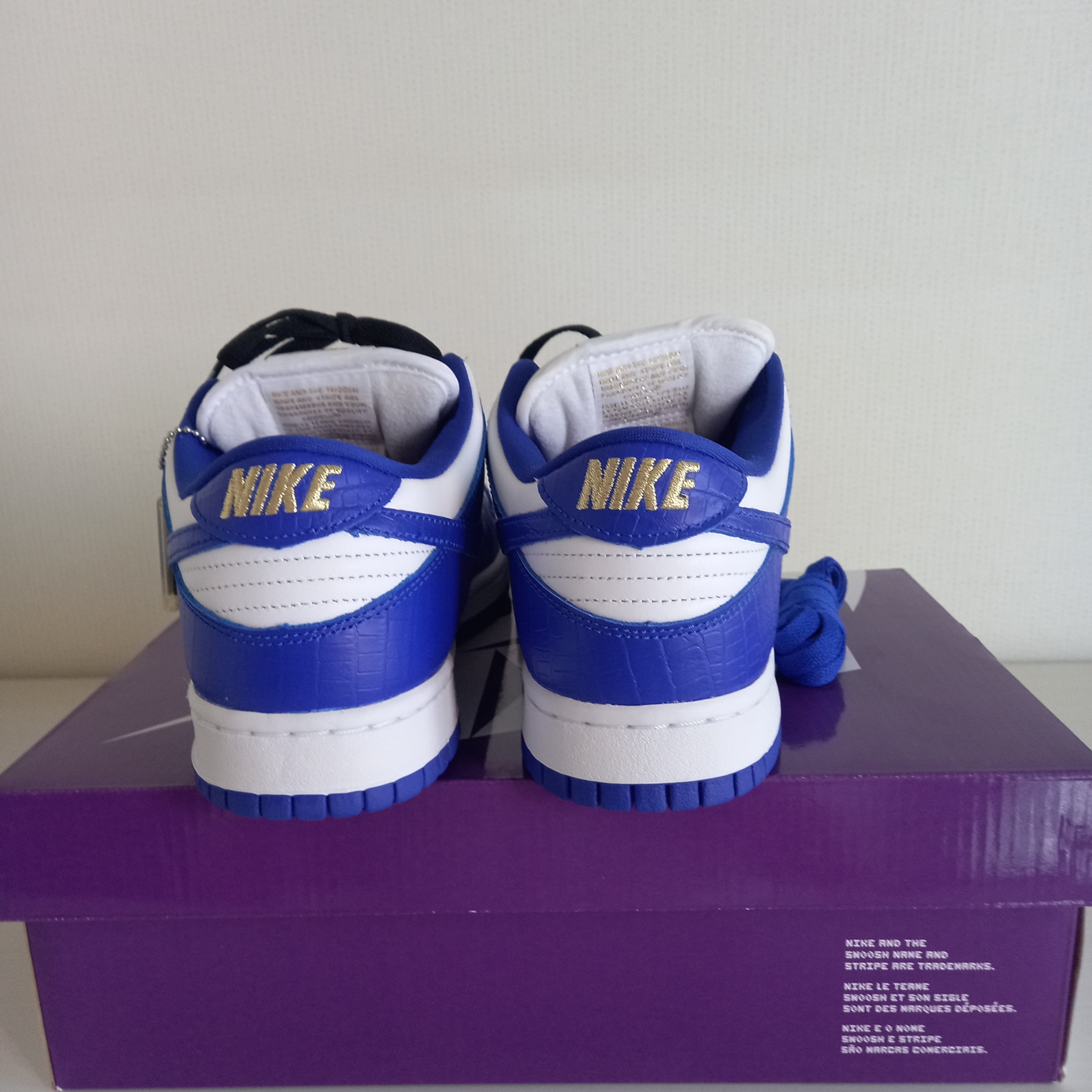 Nike x Supreme SB Dunk Low Hyper Blue 착용 스타일 - 7