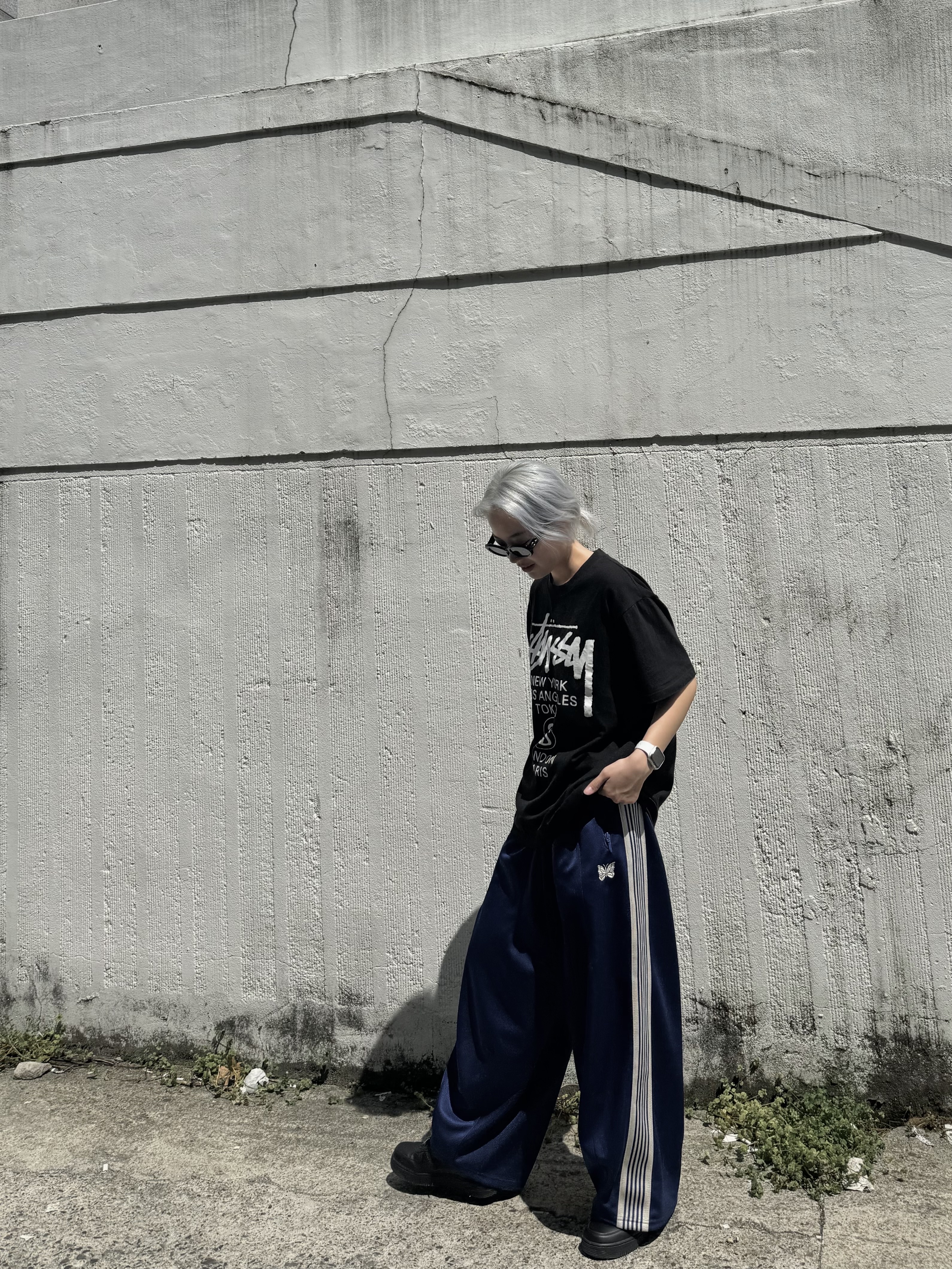 Needles H.D. Track Pants Poly Smooth Royal 착용 스타일 - 2