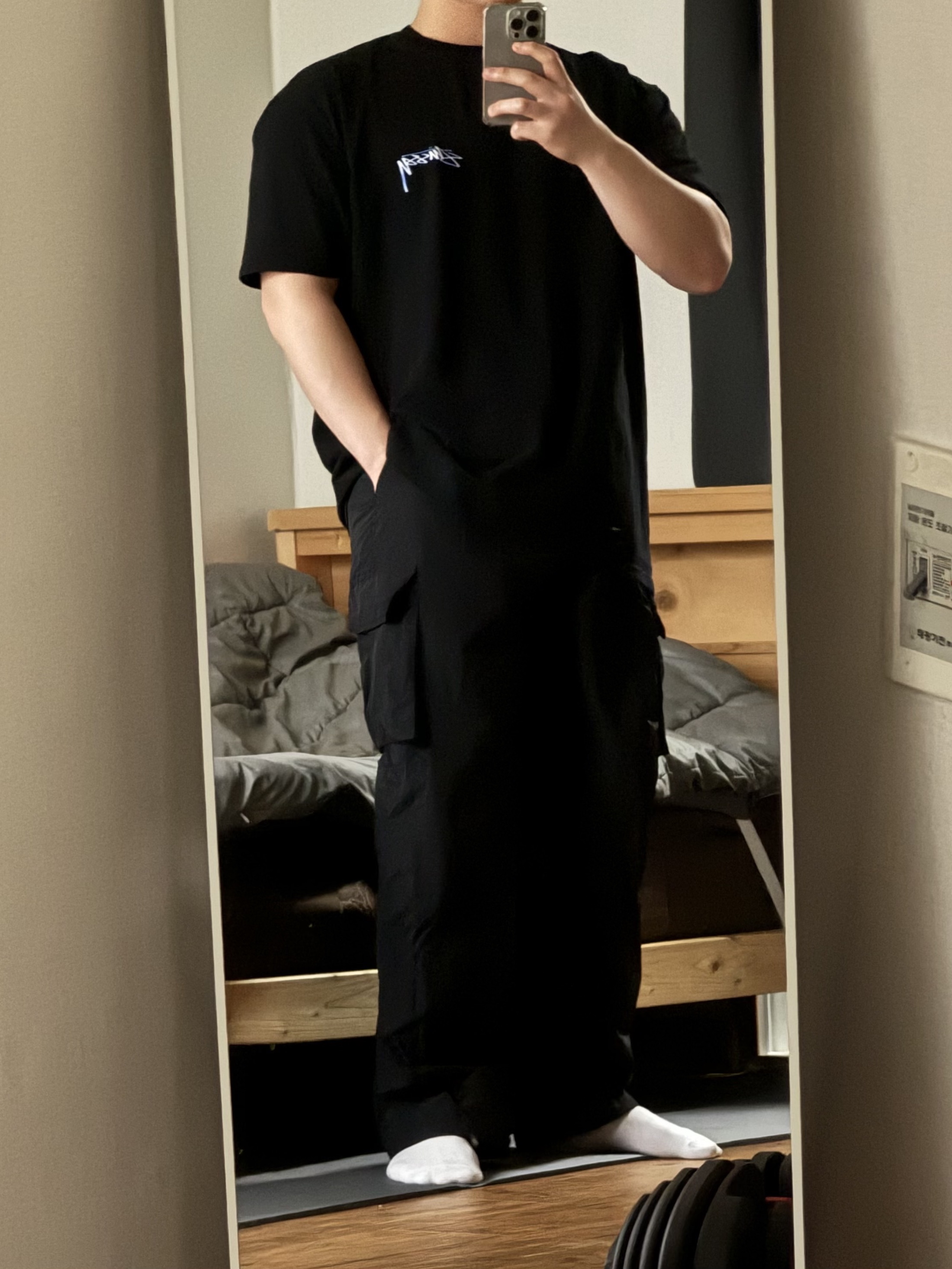Stussy Night Lights T-Shirt Black 착용 스타일 - 1