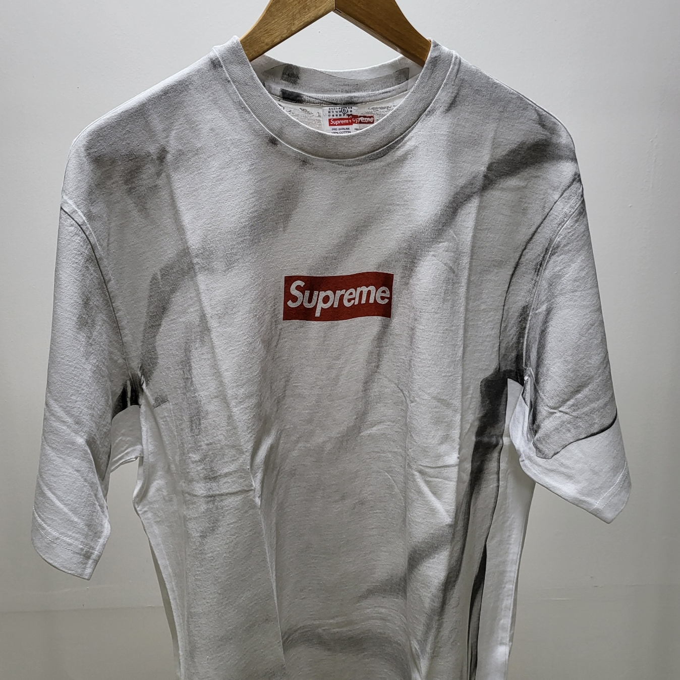 Supreme x MM6 Maison Margiela Box Logo T-Shirt White - 24SS 착용 스타일 - 1