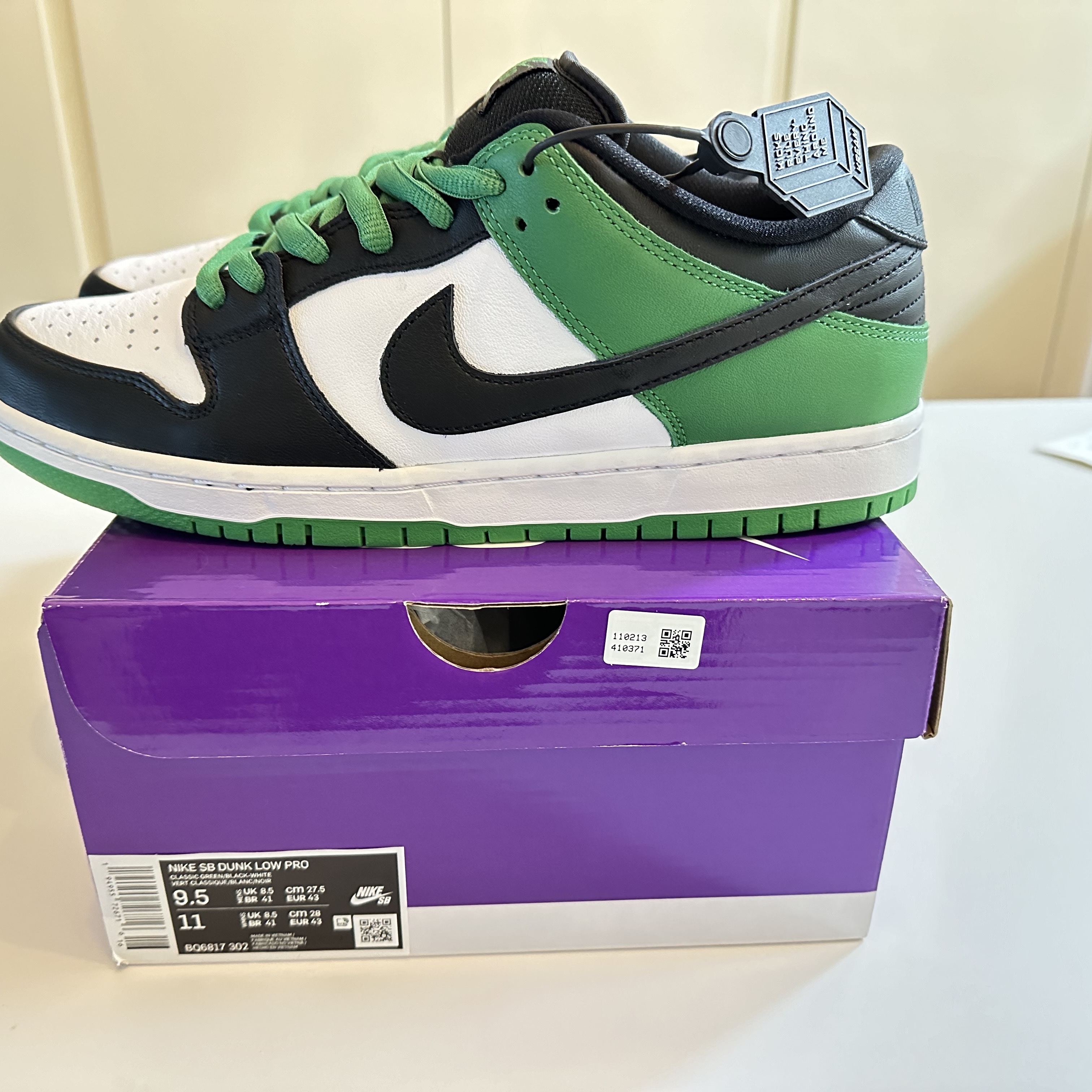 Nike SB Dunk Low Pro Chicago 착용 스타일 - 6