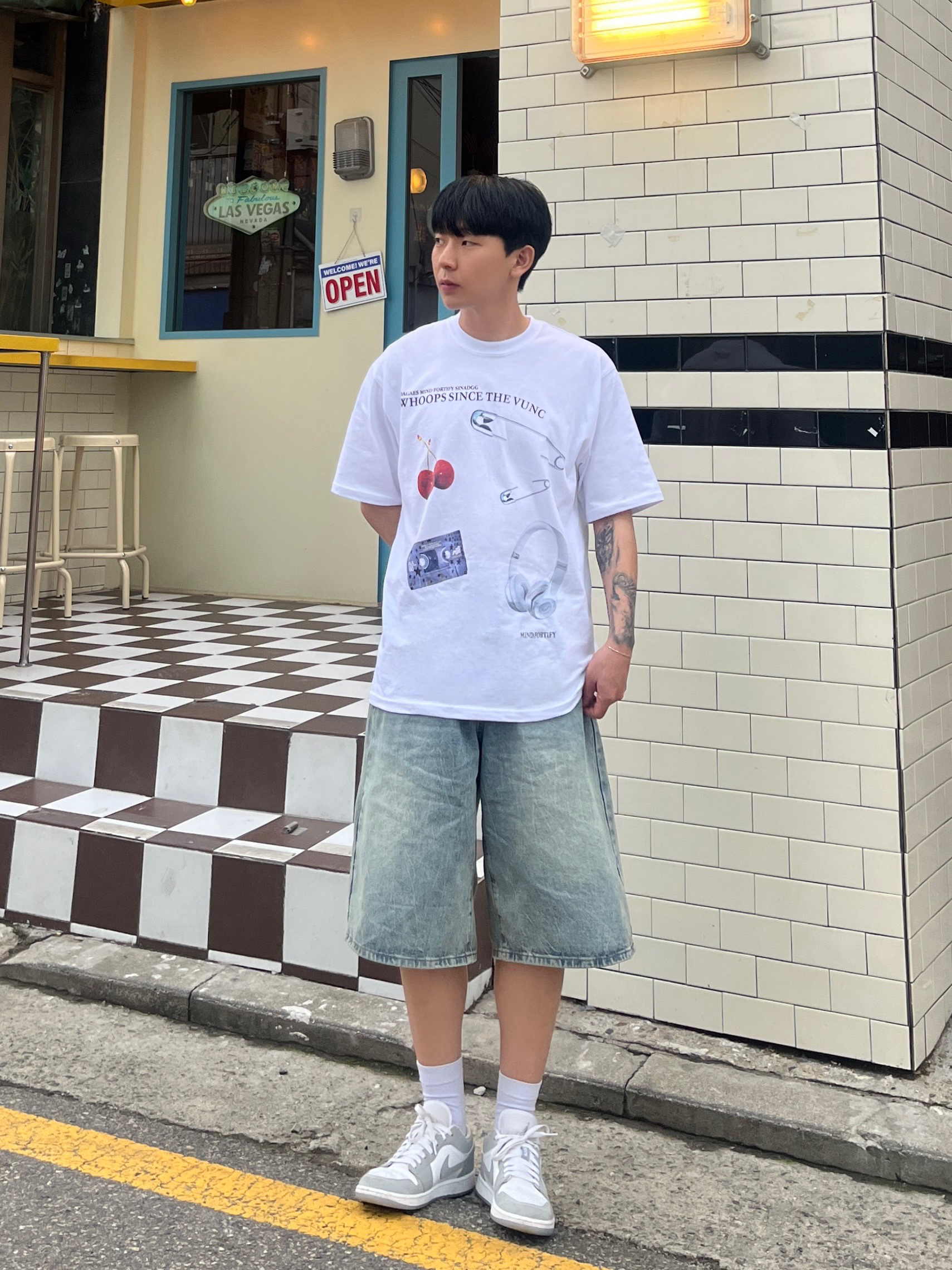 (W) Jordan 1 Low White Wolf Grey 착용 스타일 - 3