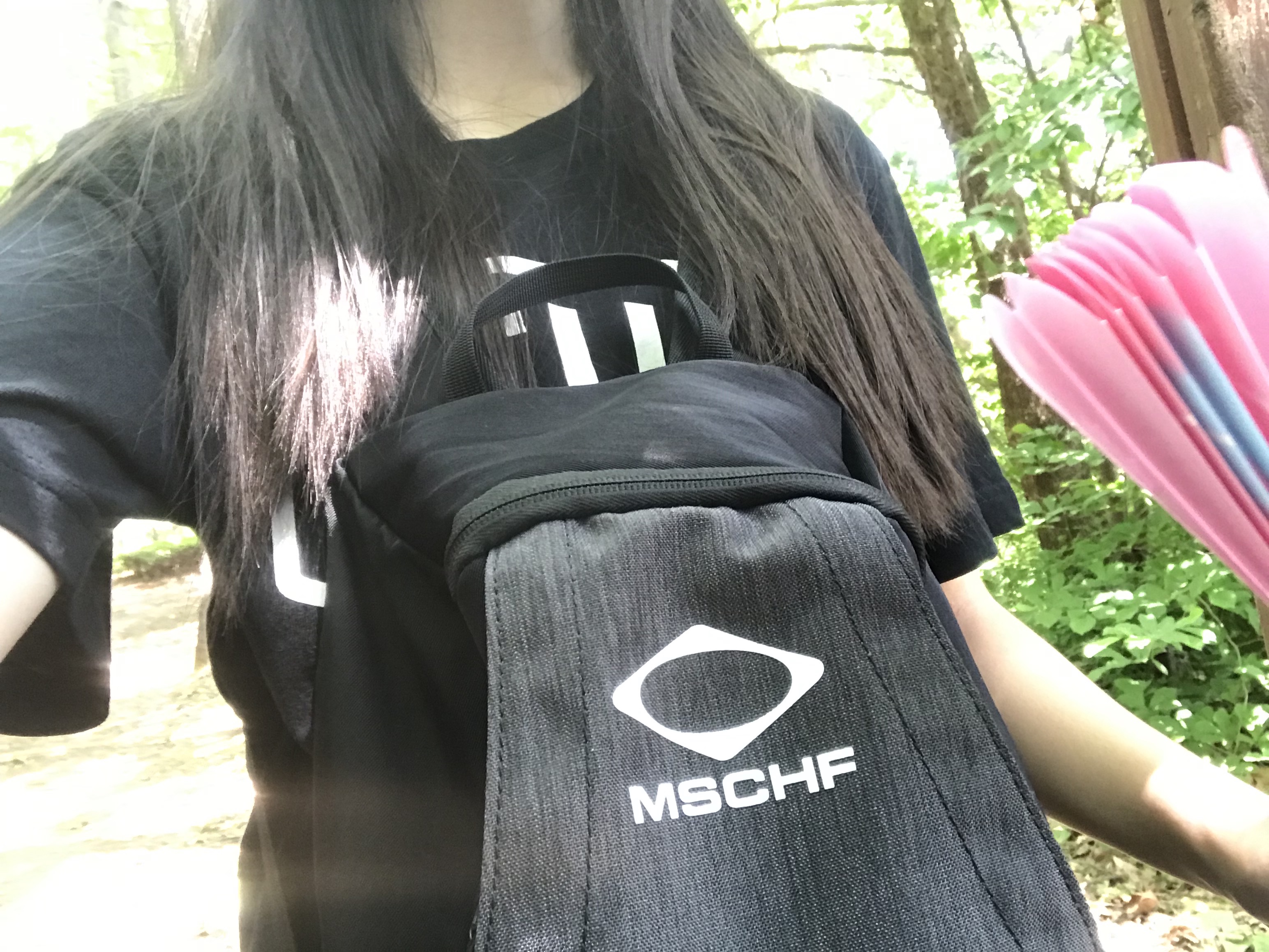 Deus Ex Machina Shield T-Shirt Black, Mischief Rhombus Backpack Black 착용 스타일