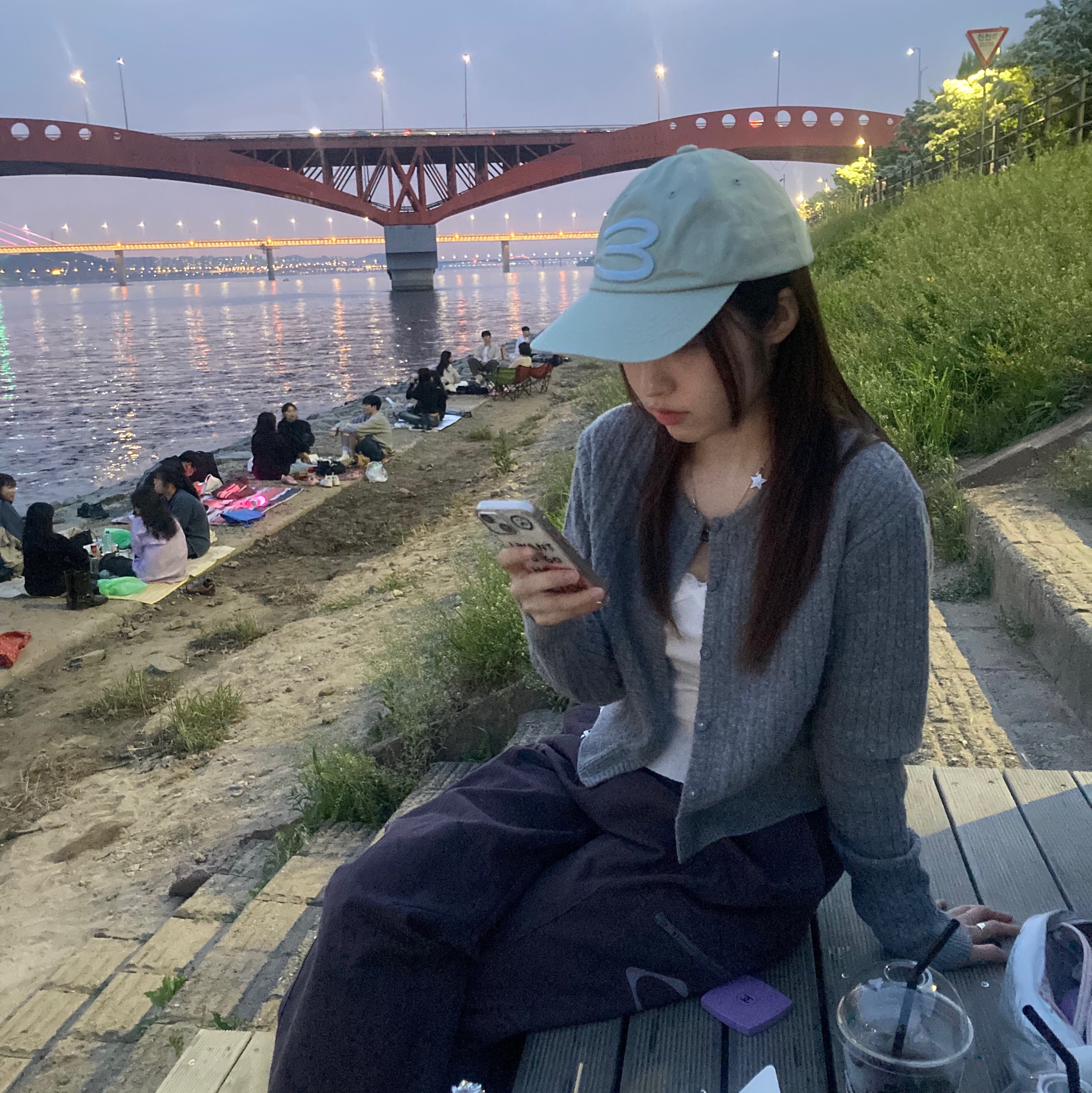(W) Mischief Drawstring Pants Purple Brown, Chanel Codes Couleur Limited Edition Miroir Double Facettes 135 Immortelle 착용 스타일 - 1