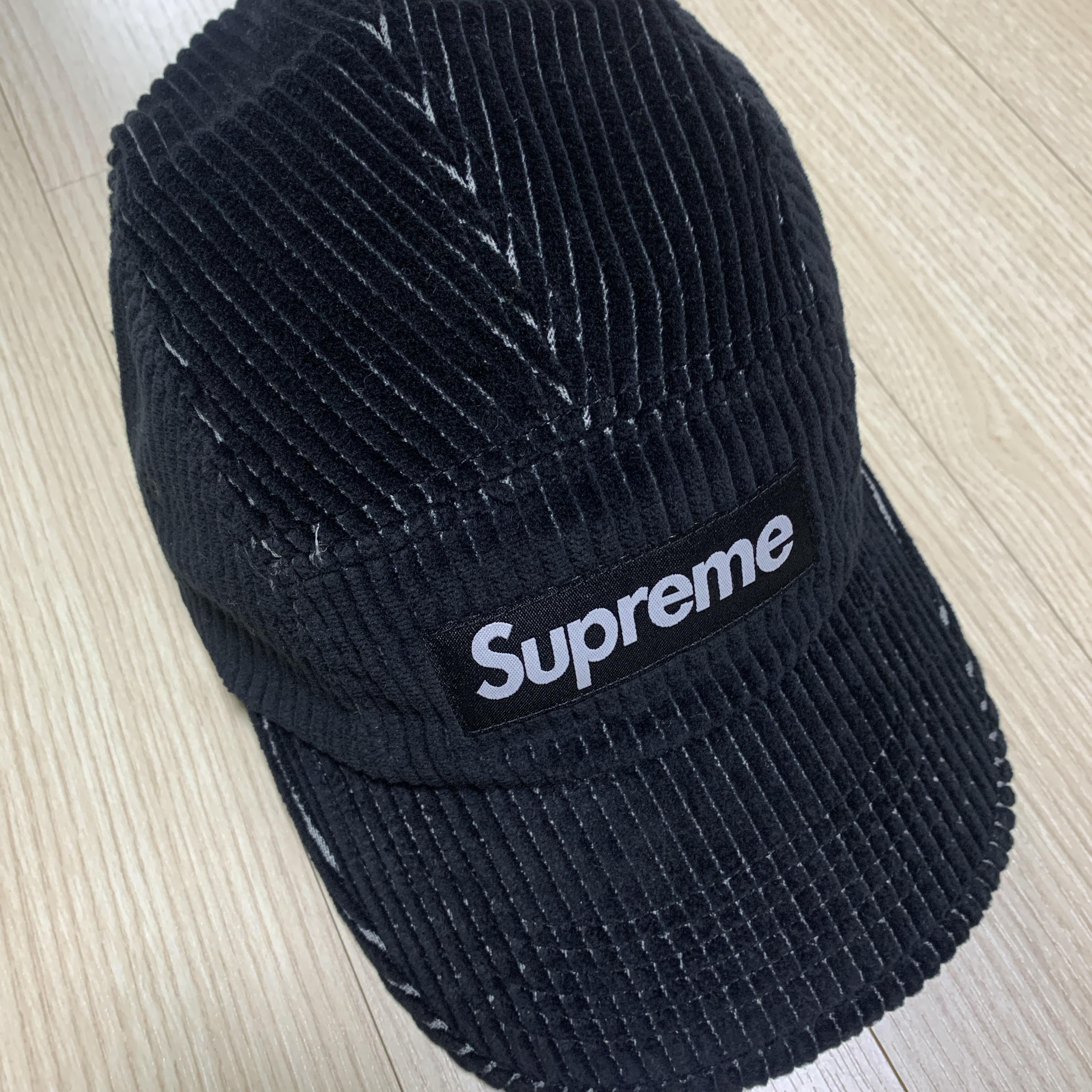 Supreme 2-Tone Corduroy Camp Cap Black - 23SS 착용 스타일