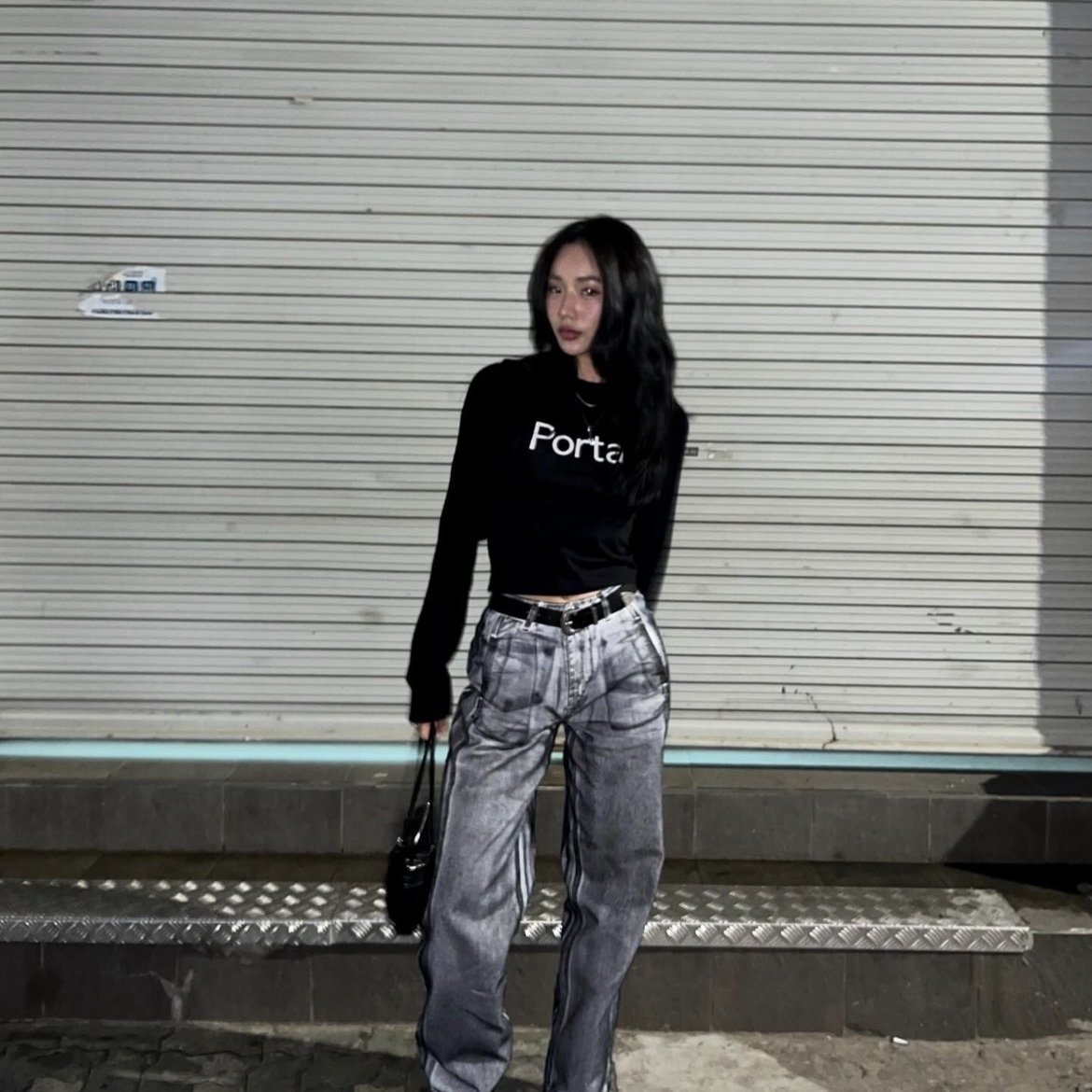 Porta Fitted Logo Half Top White, Porta Fitted Logo Half Top Black 착용 스타일