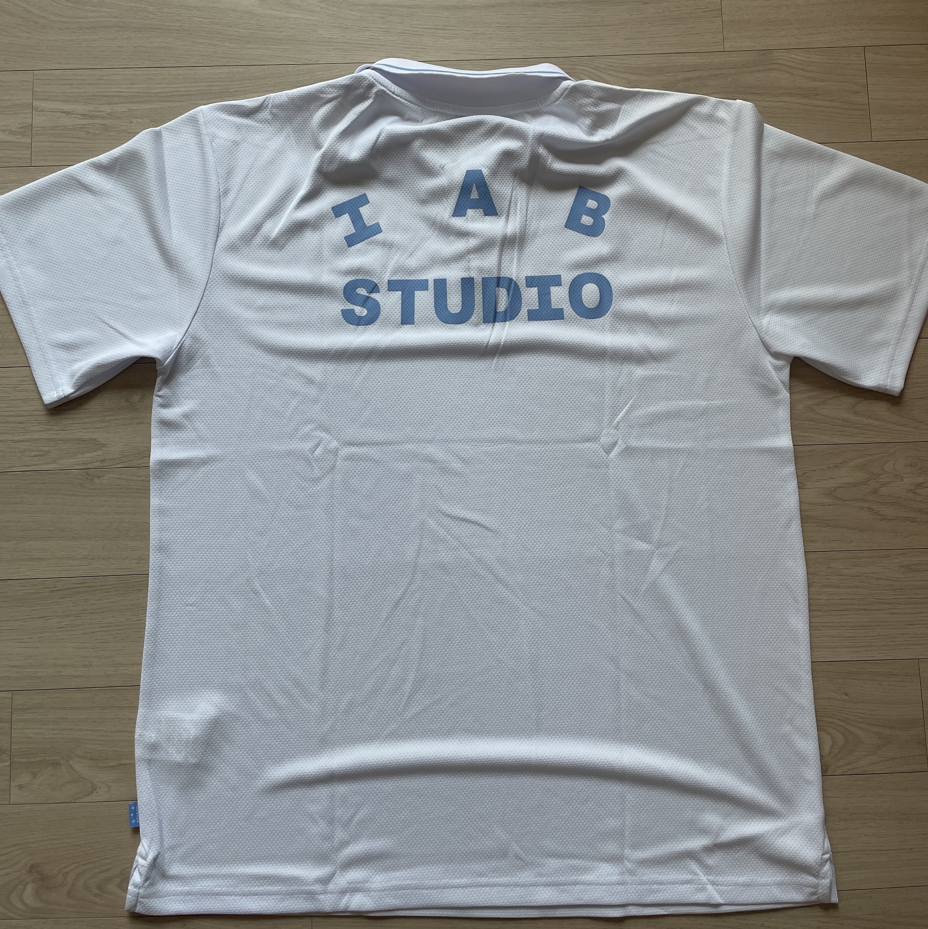 IAB Studio x Yonex Game Shirt White 착용 스타일 - 4