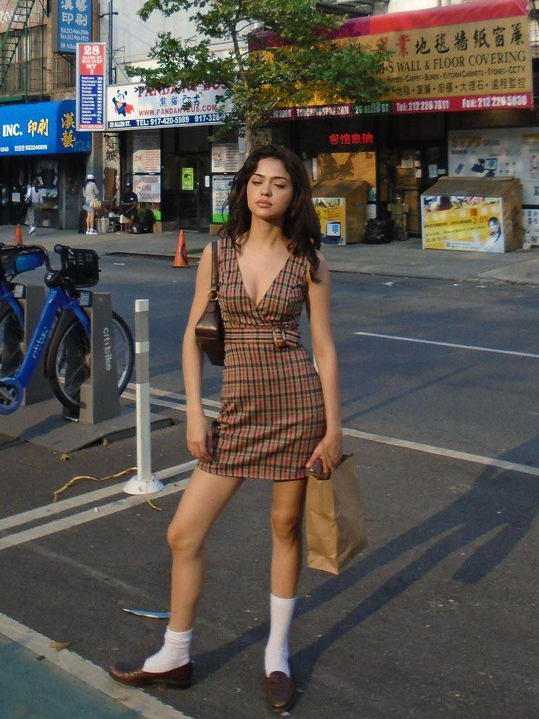 Aviemuah Relaxed Check Shirt Pink, (W) Burberry Check Cotton Silk Blend Jacquard Skirt Birch Brown 착용 스타일 - 3